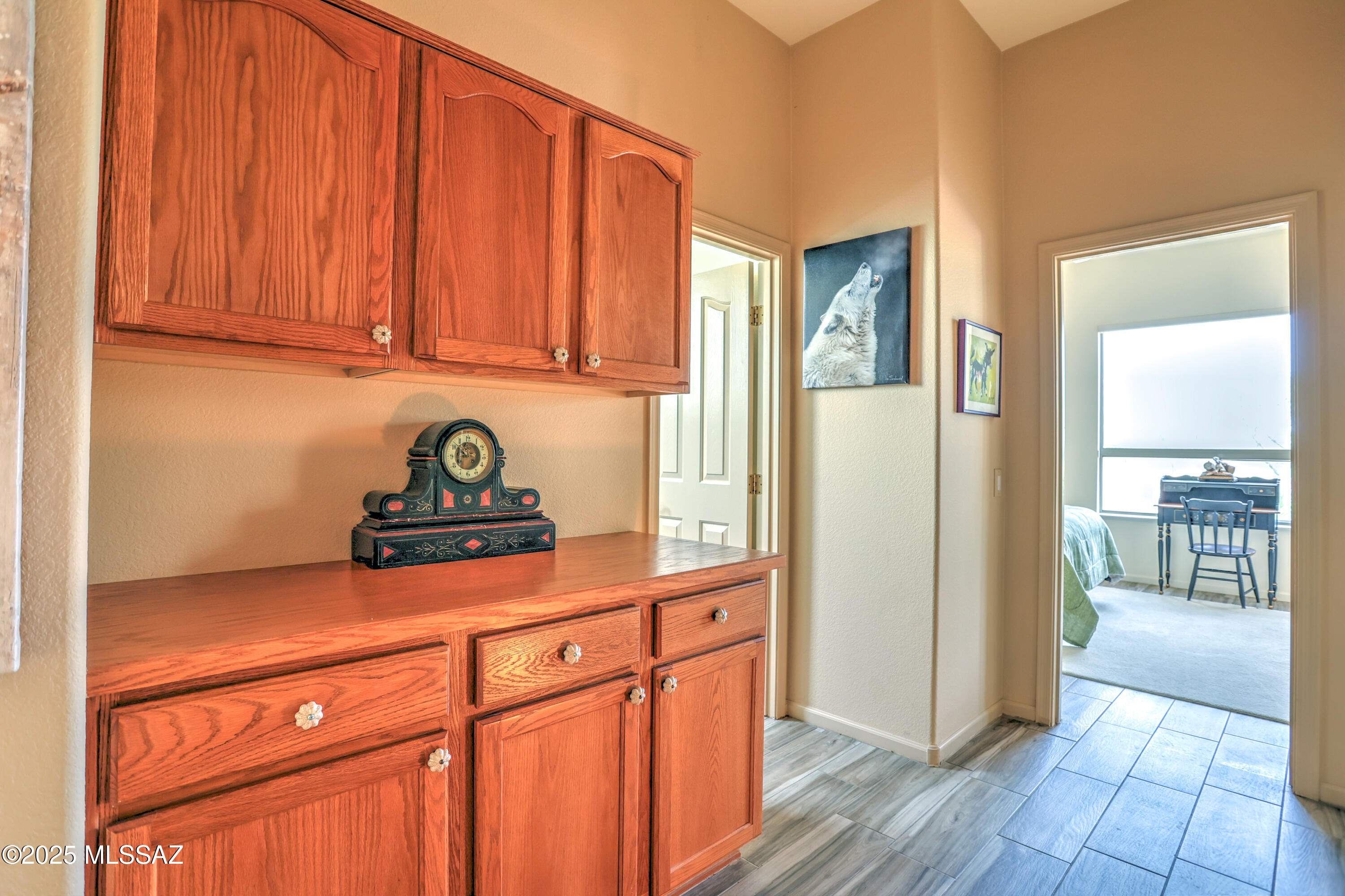 2303 E Desert Pueblo Pass