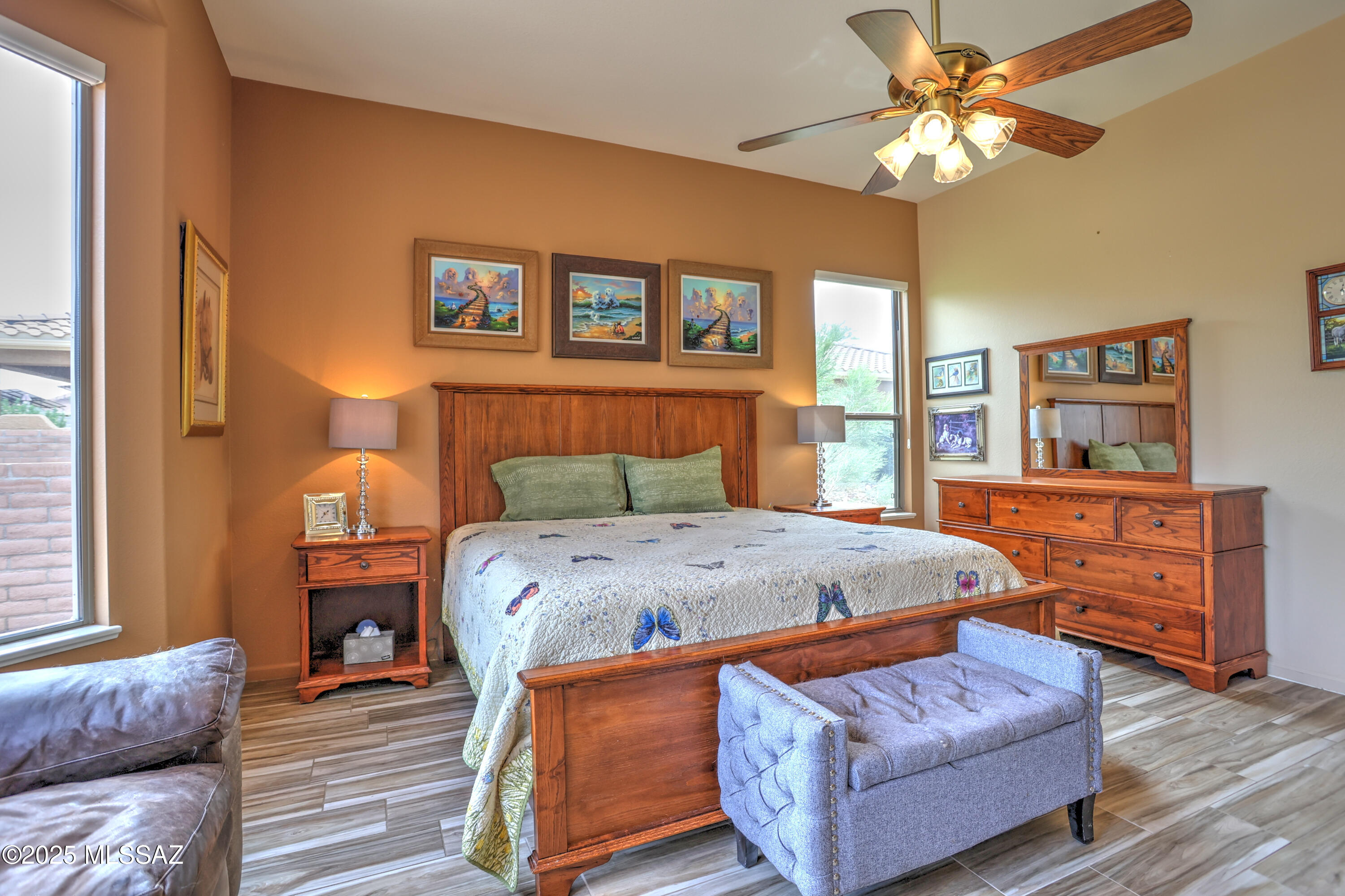 2303 E Desert Pueblo Pass