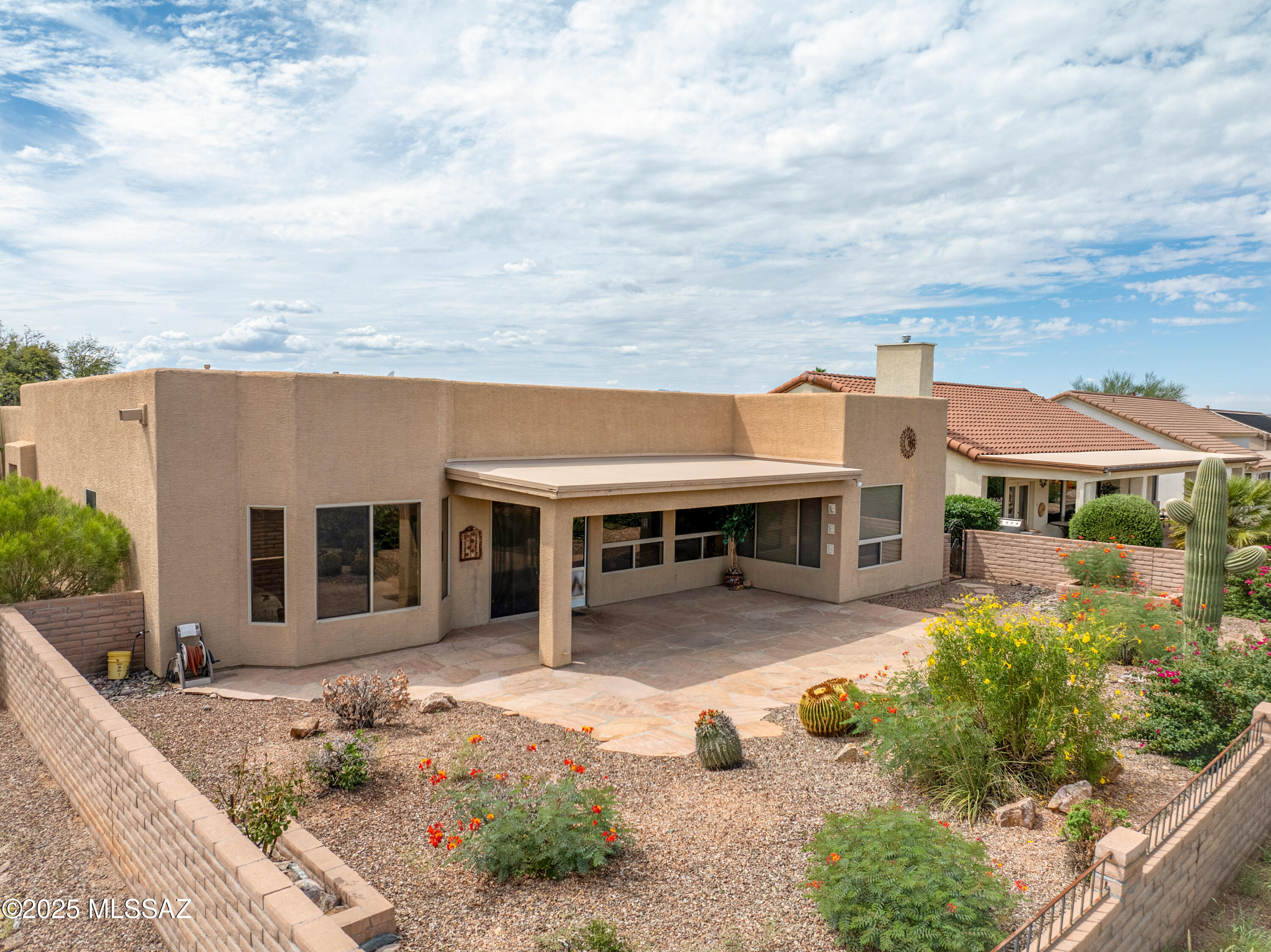 2303 E Desert Pueblo Pass