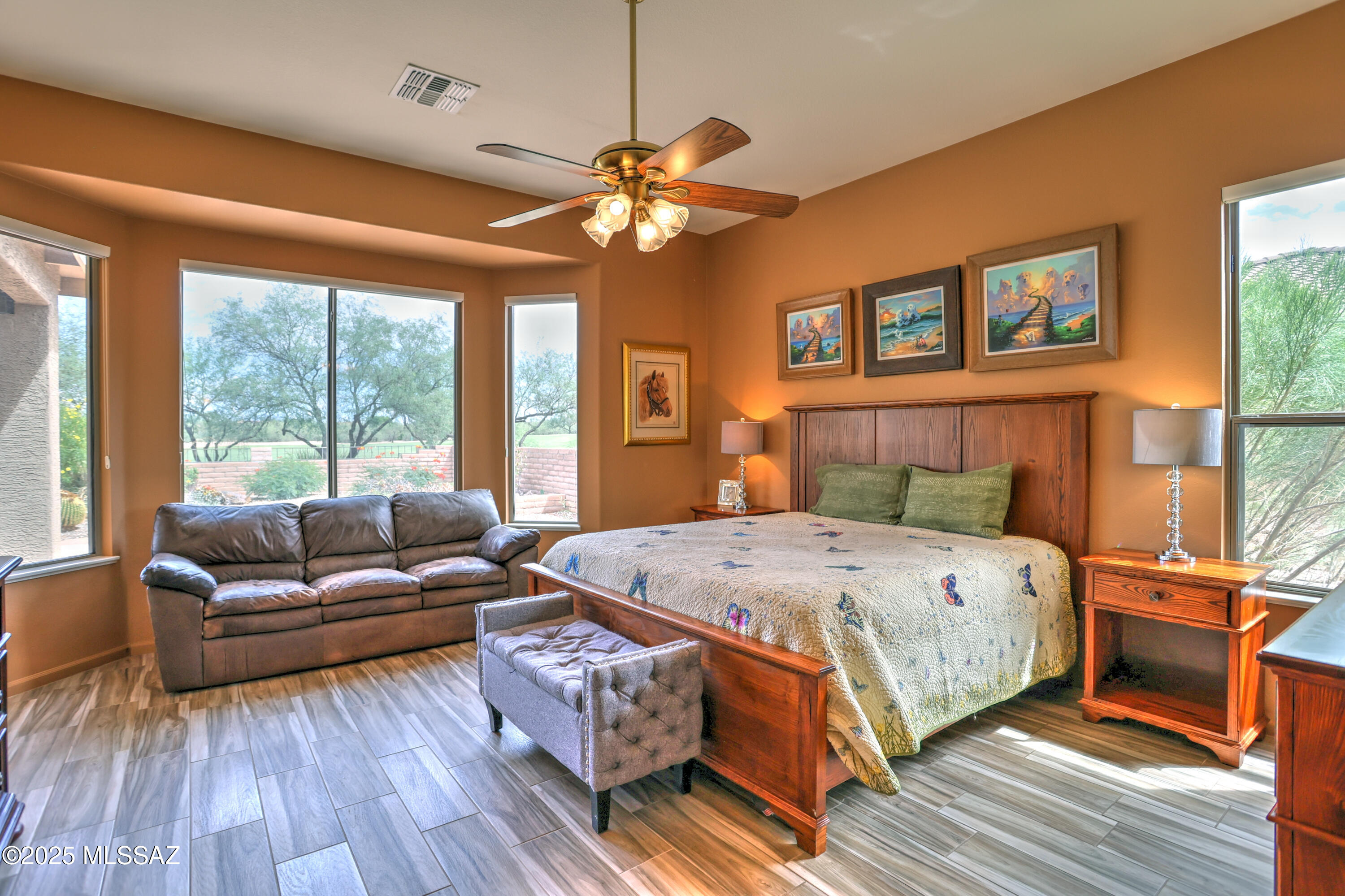 2303 E Desert Pueblo Pass