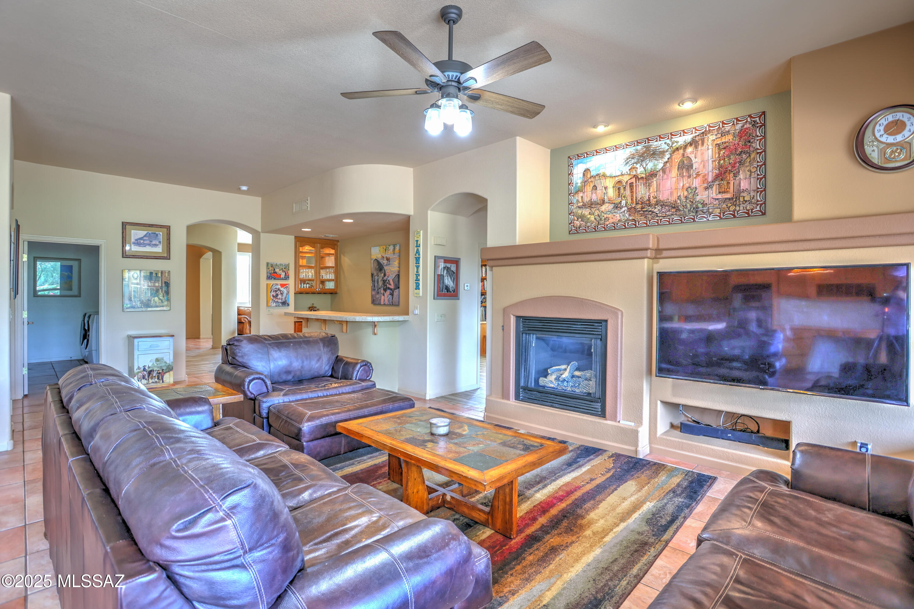 2303 E Desert Pueblo Pass