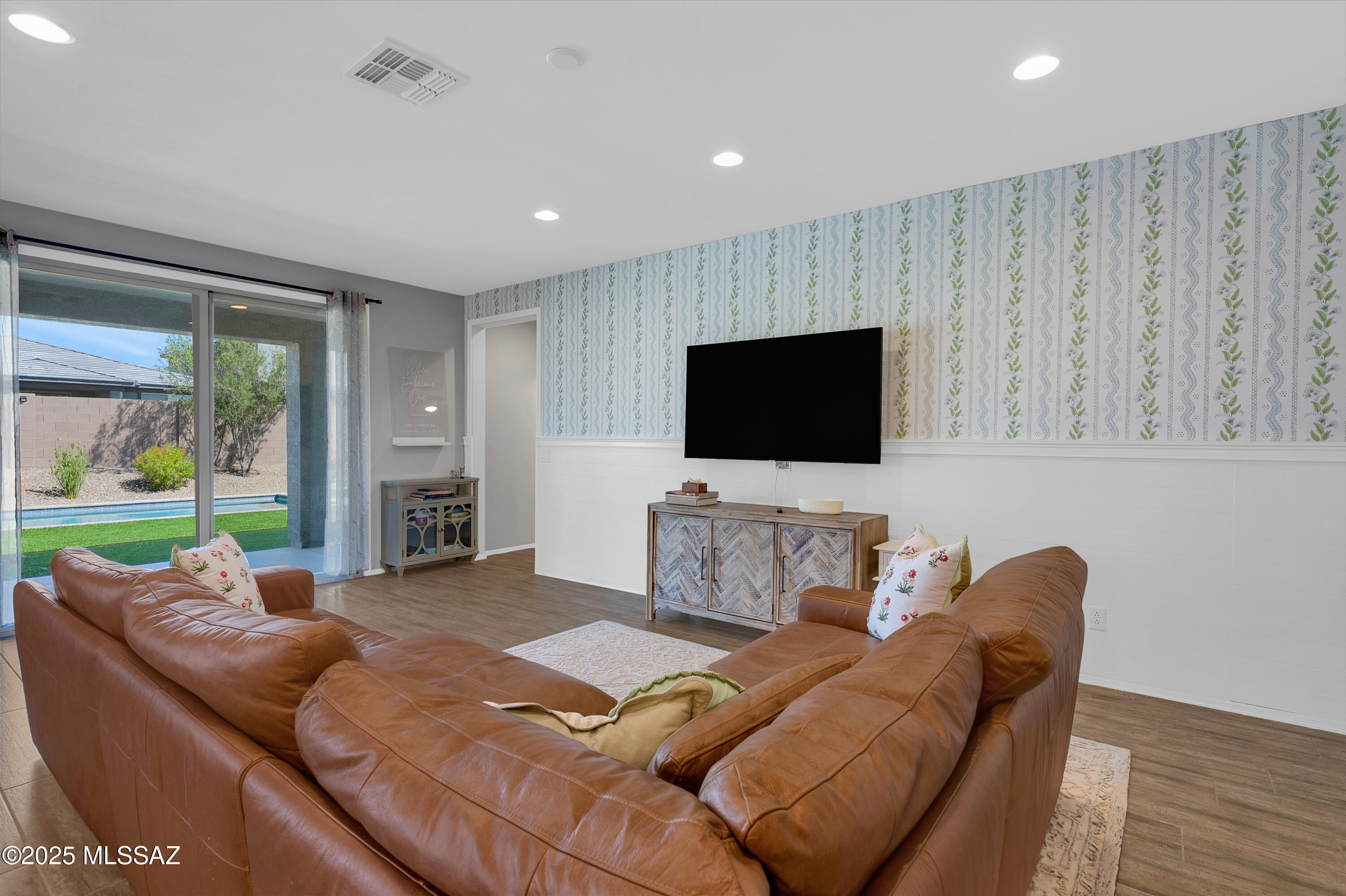 2284 W Alamo Spring Loop