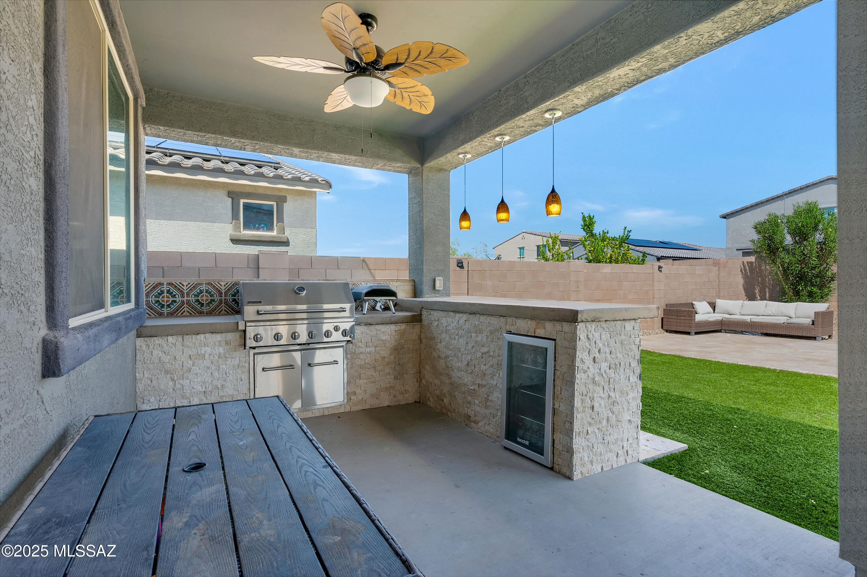 2284 W Alamo Spring Loop