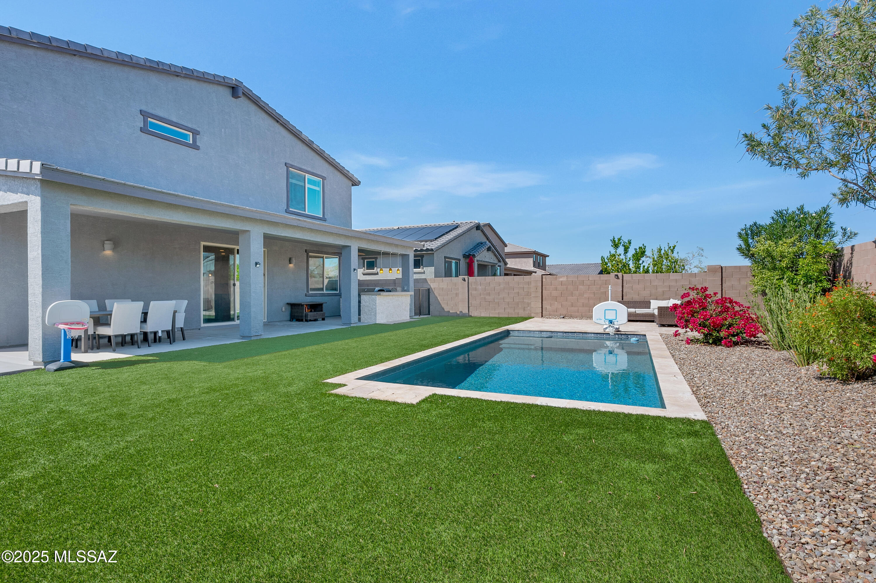 2284 W Alamo Spring Loop