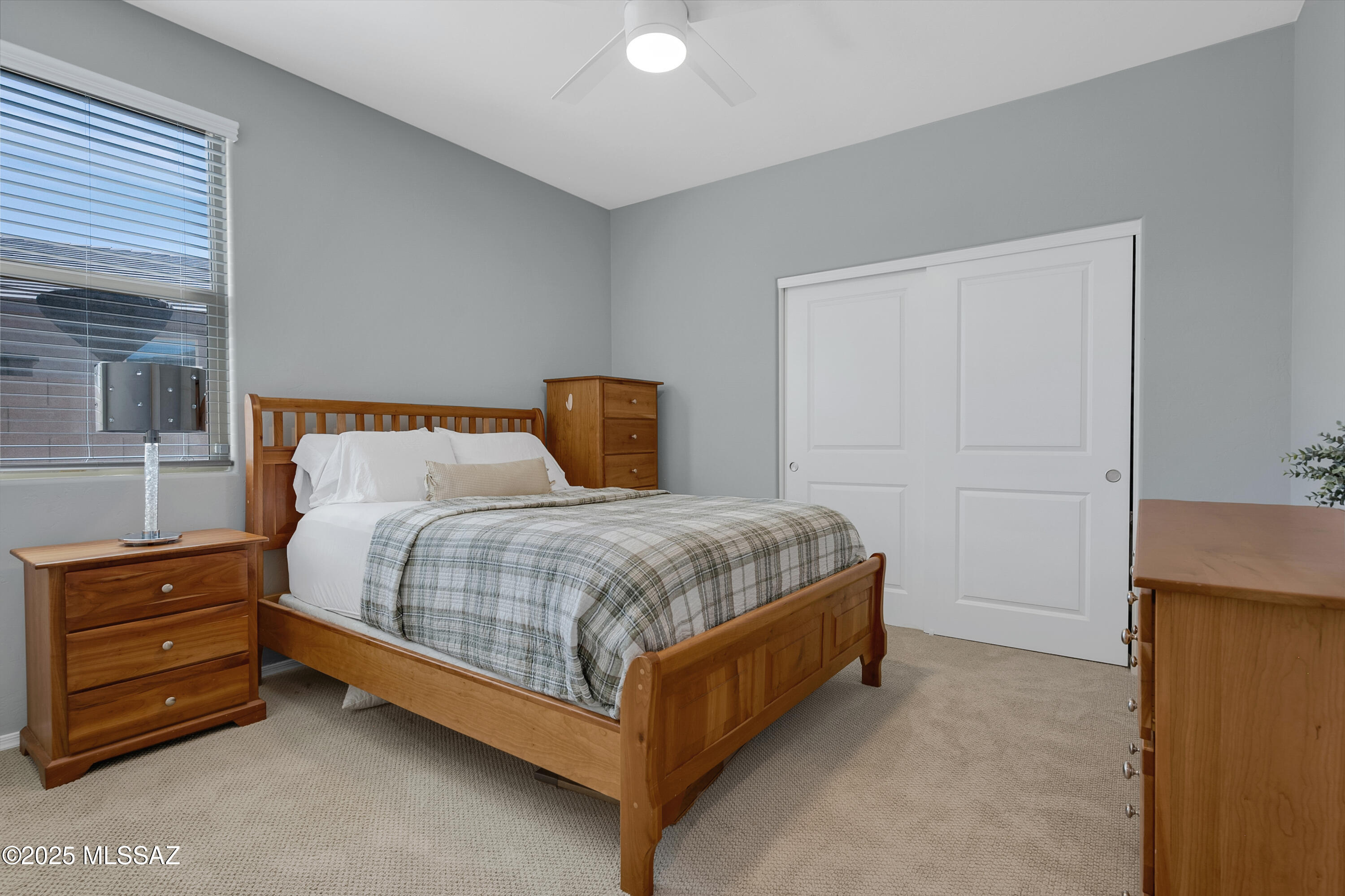 2284 W Alamo Spring Loop