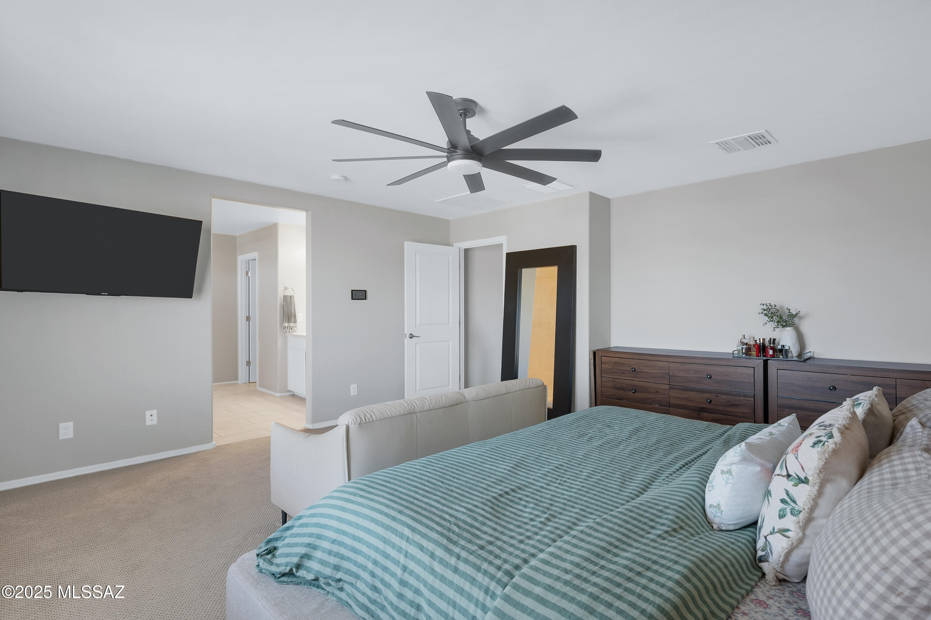 2284 W Alamo Spring Loop