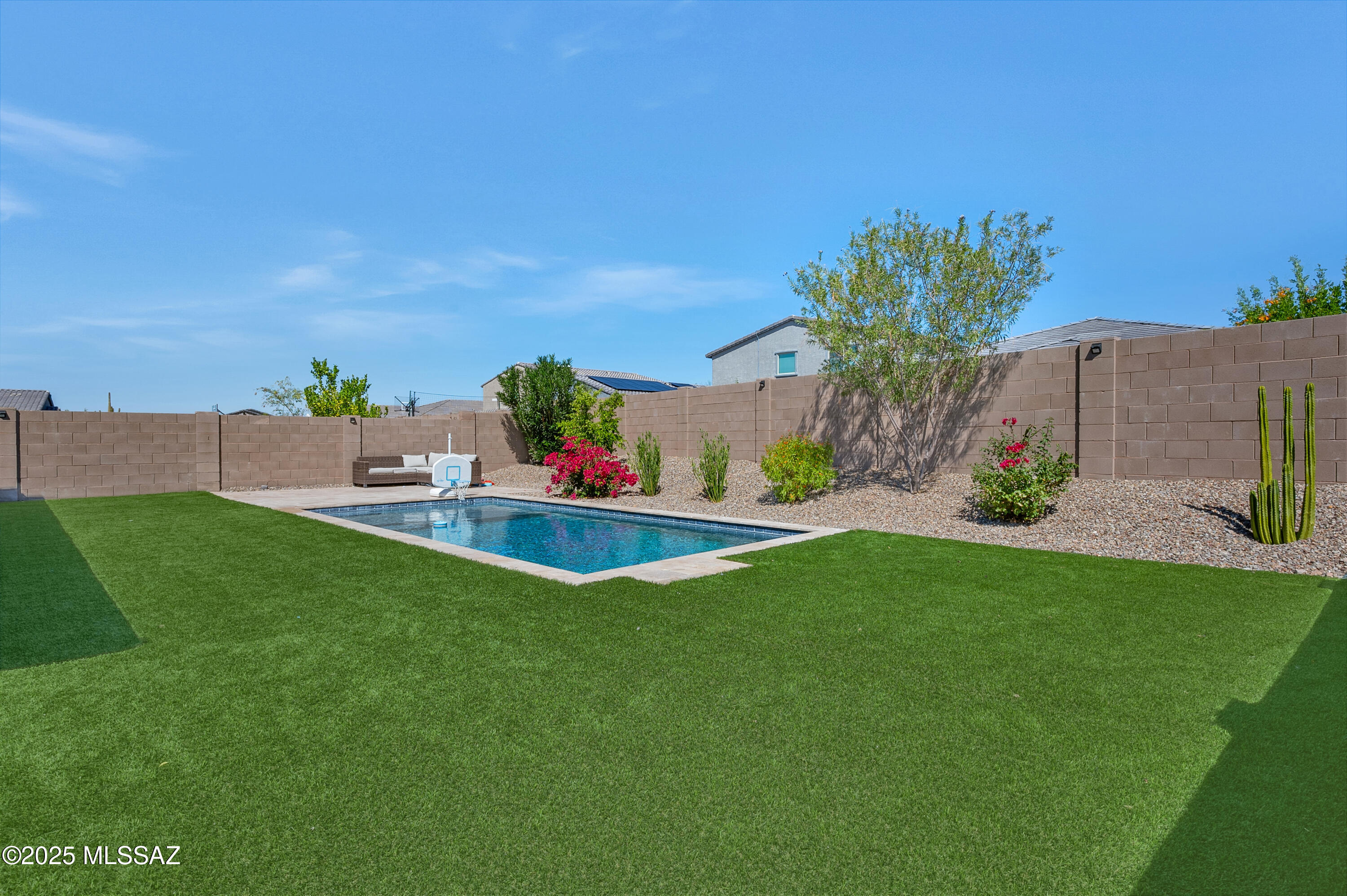 2284 W Alamo Spring Loop