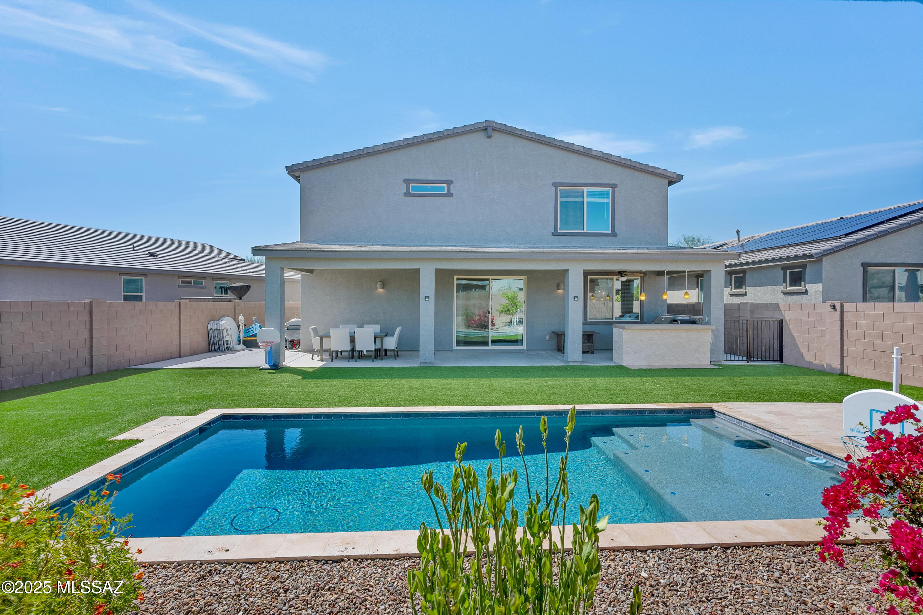 2284 W Alamo Spring Loop