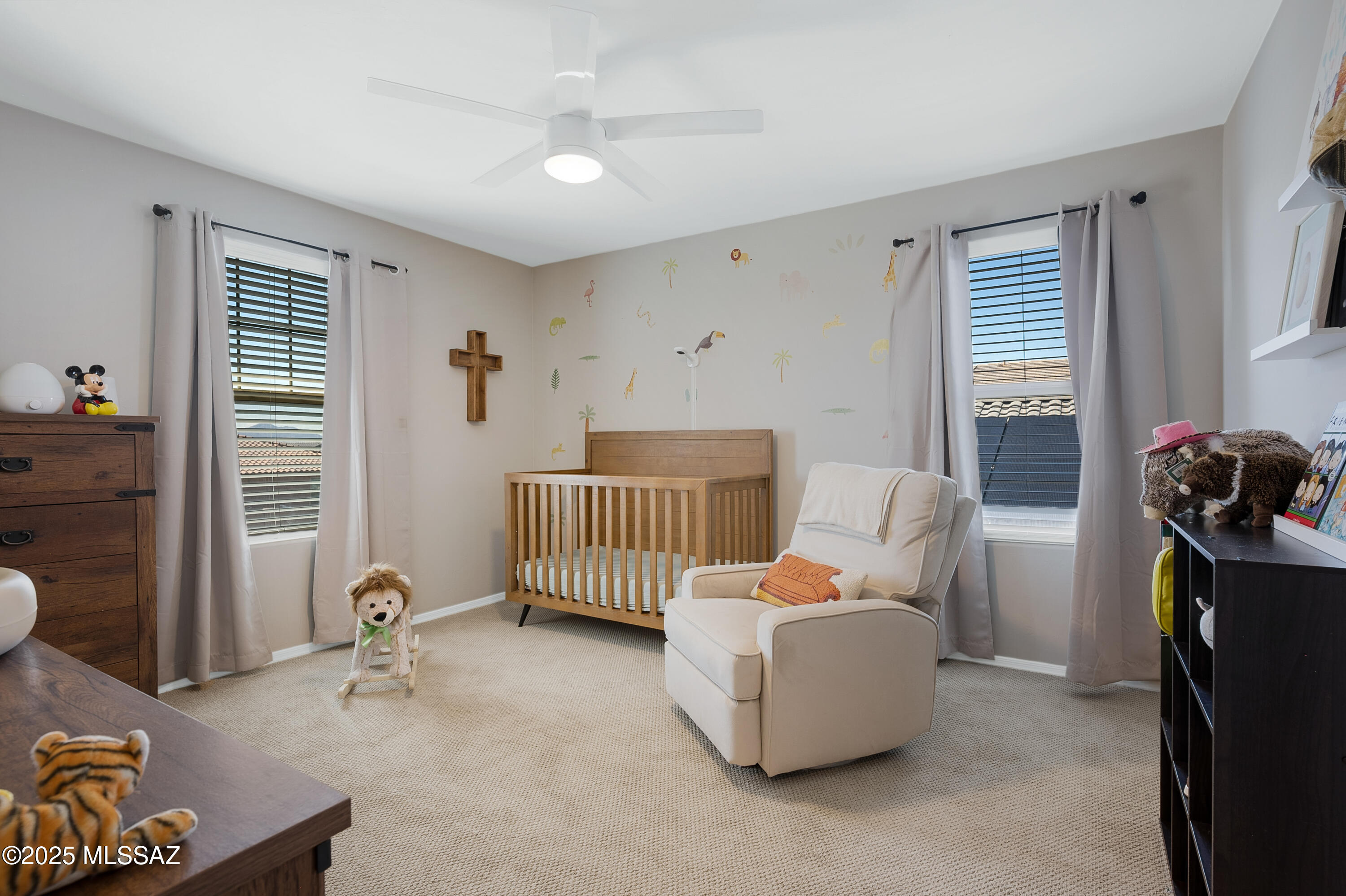 2284 W Alamo Spring Loop