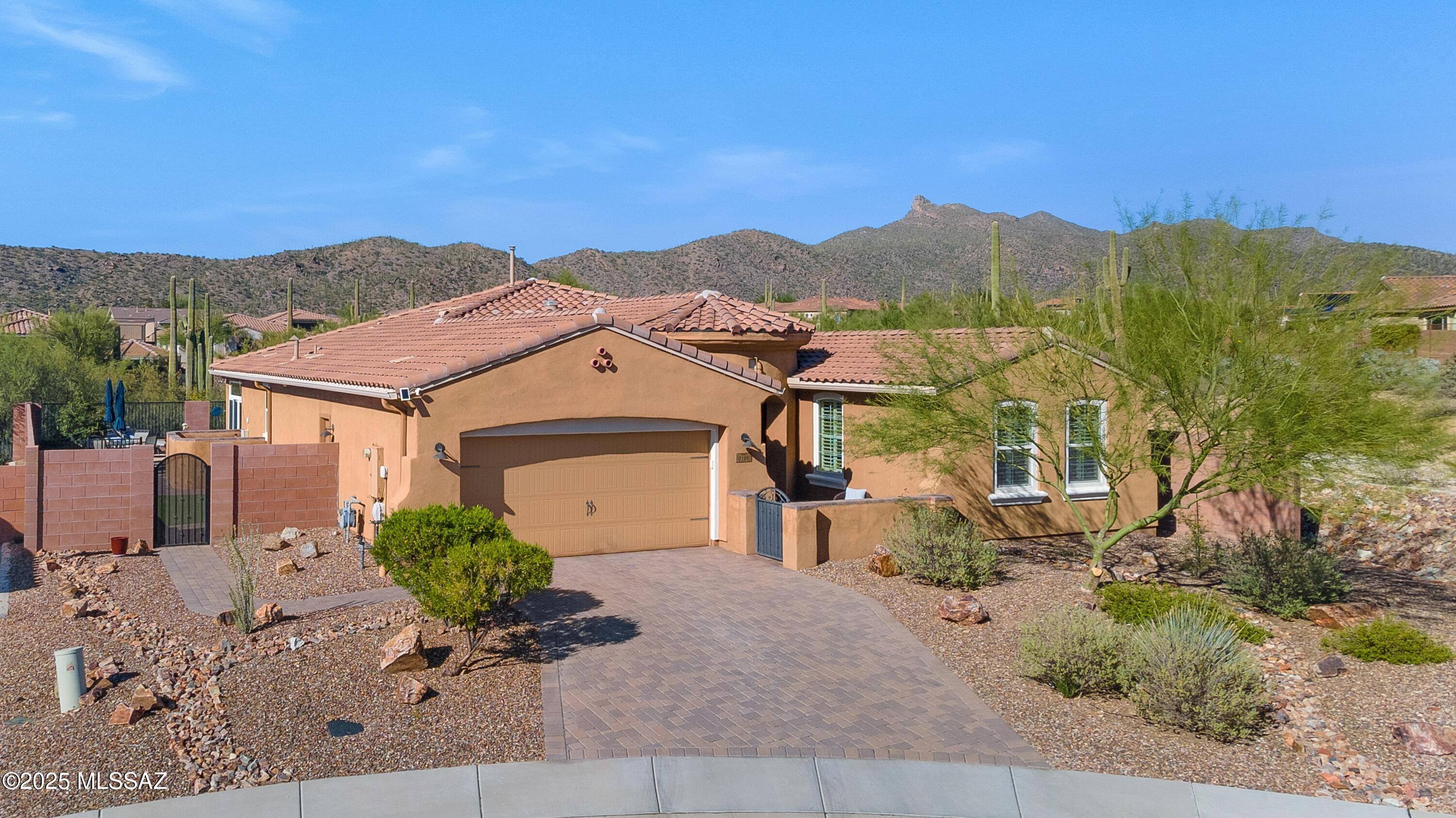 7180 W Secret Bluff Pass