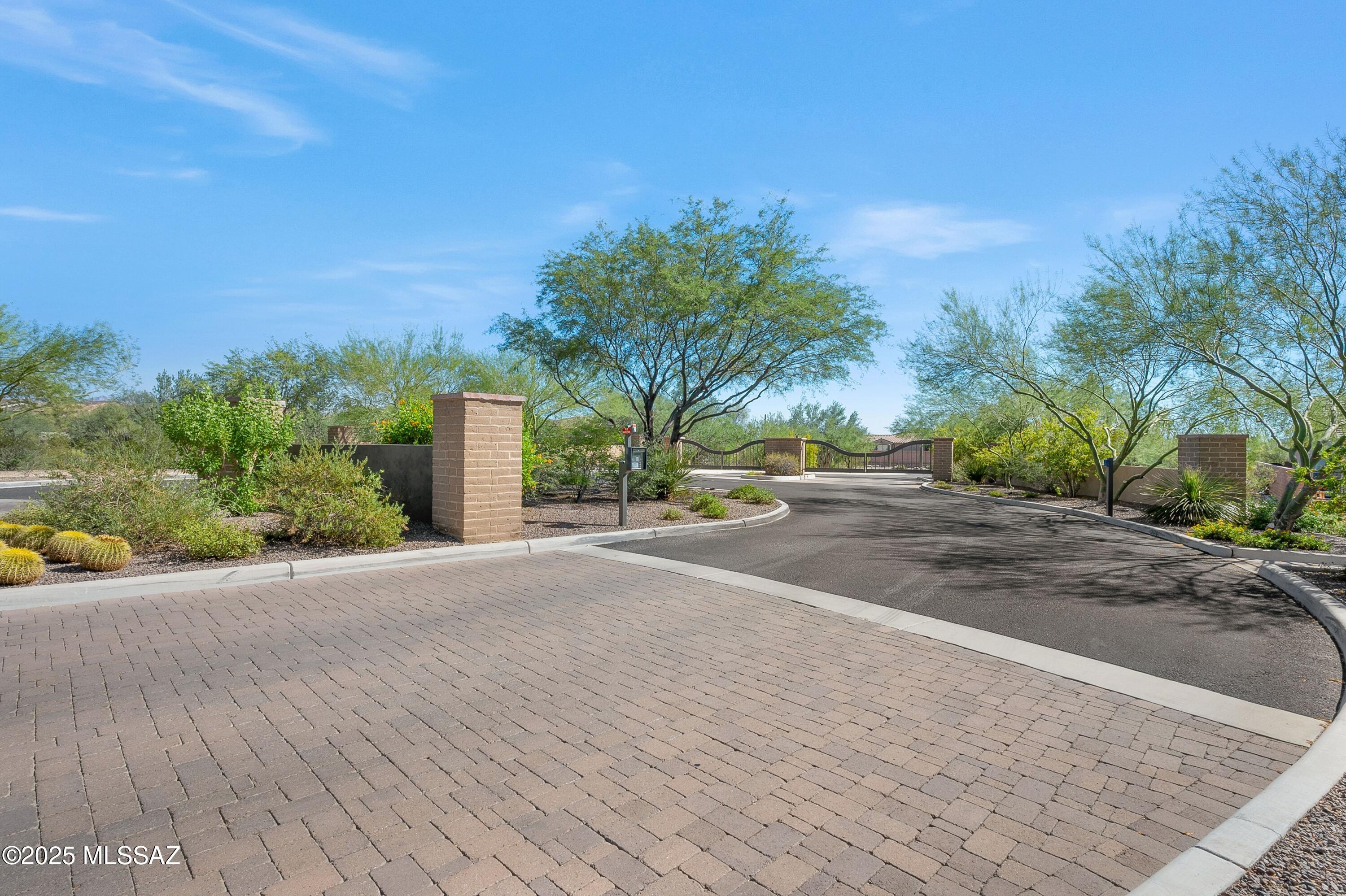 7180 W Secret Bluff Pass