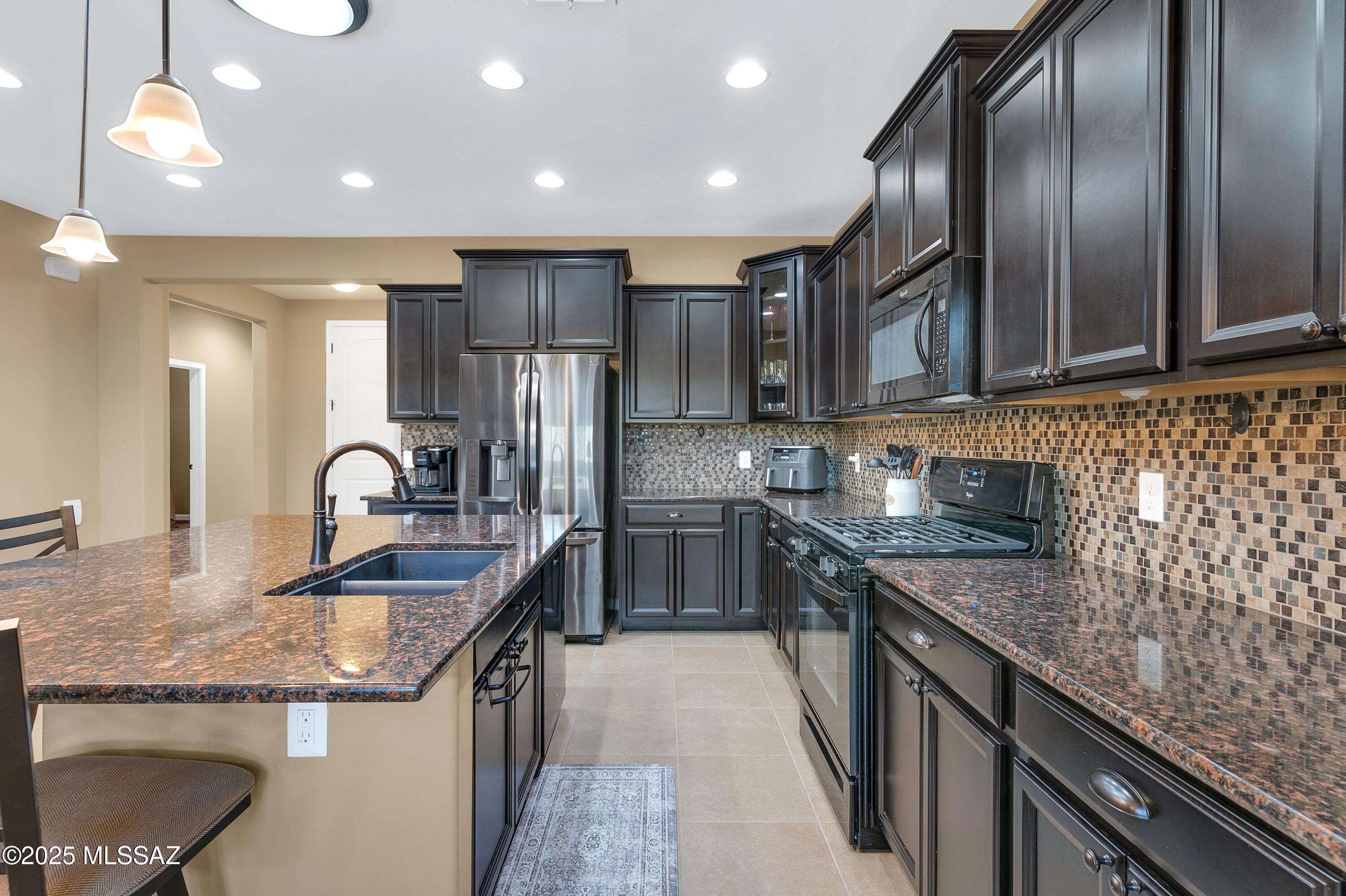 7180 W Secret Bluff Pass