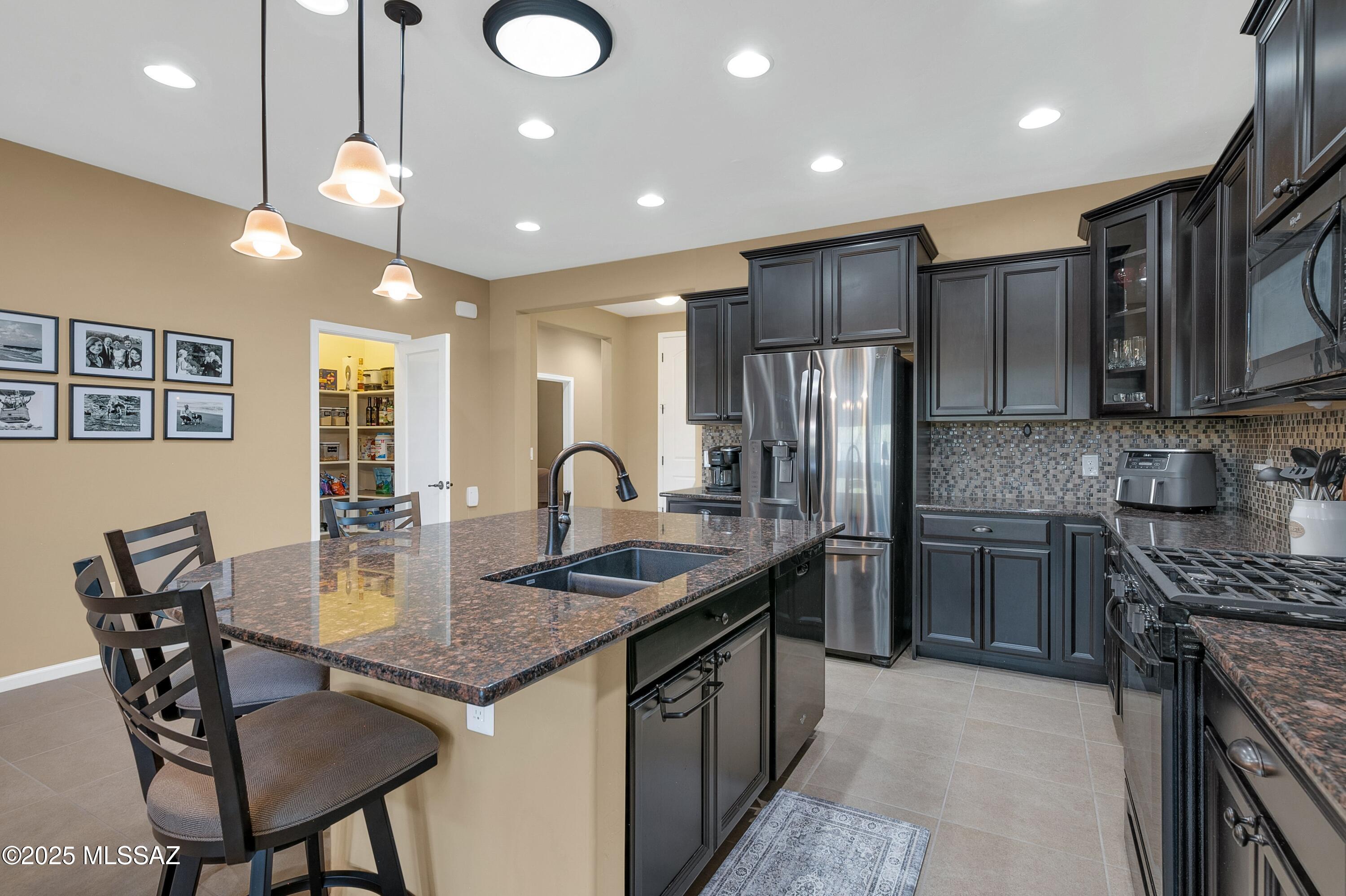 7180 W Secret Bluff Pass