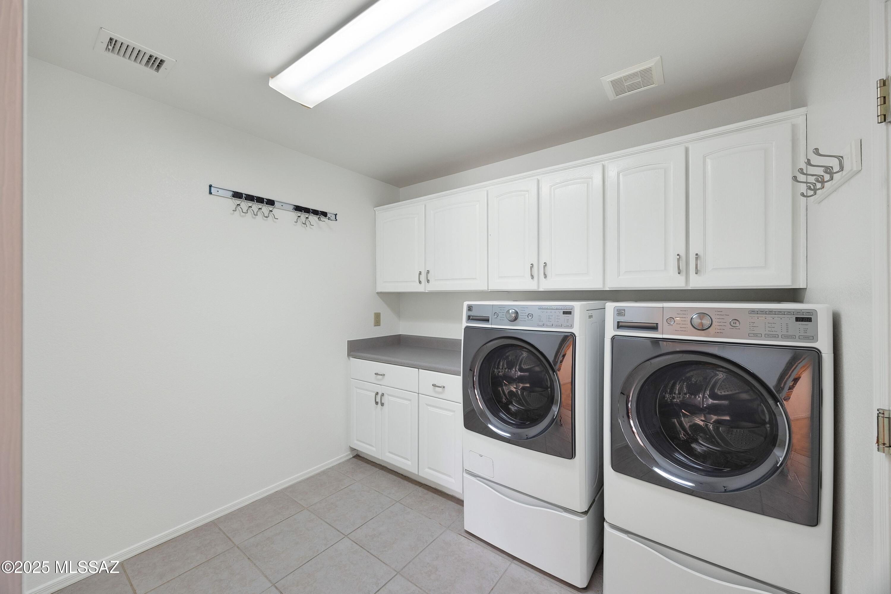 36864 S Rock Crest Drive