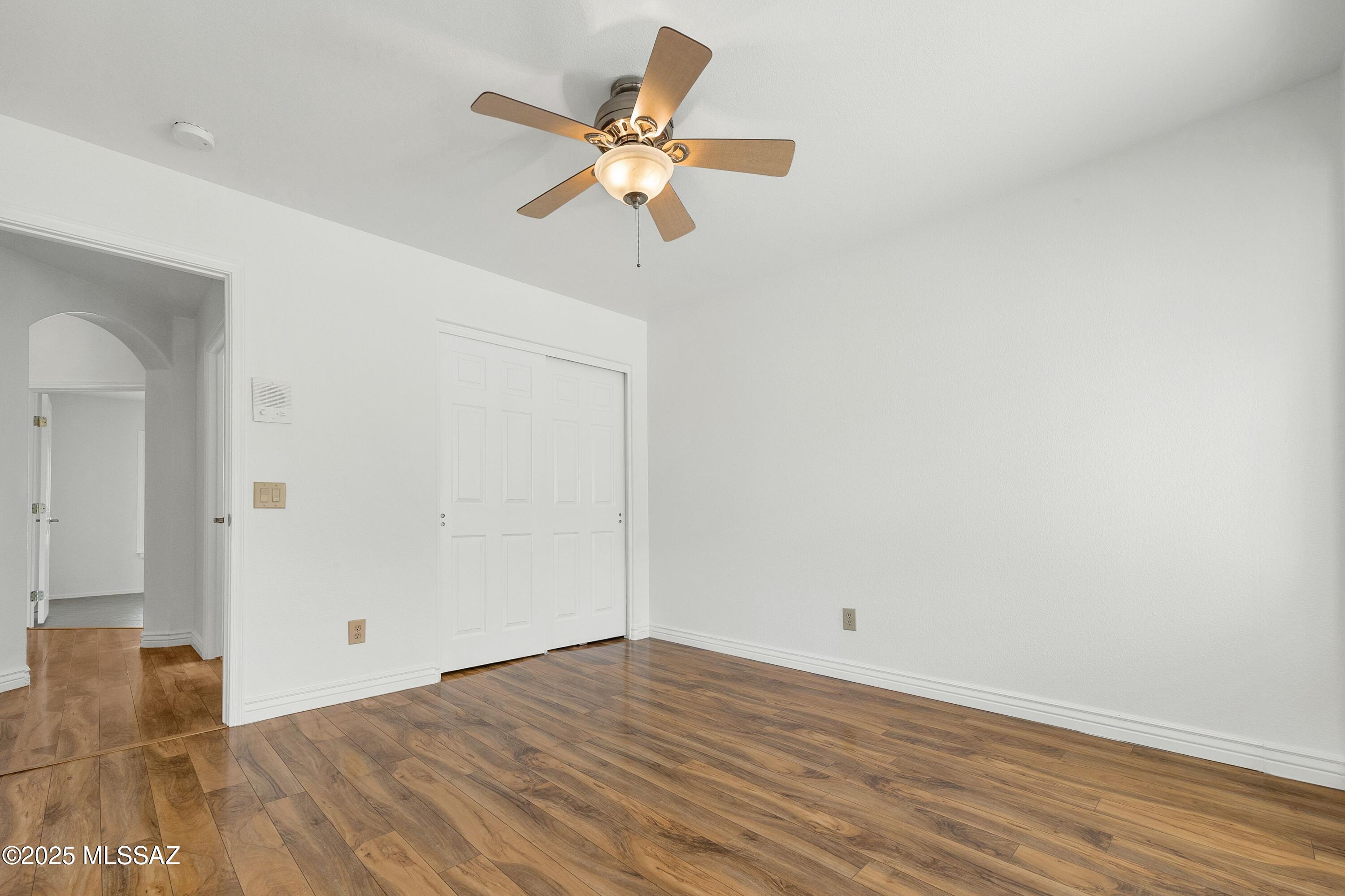 36864 S Rock Crest Drive