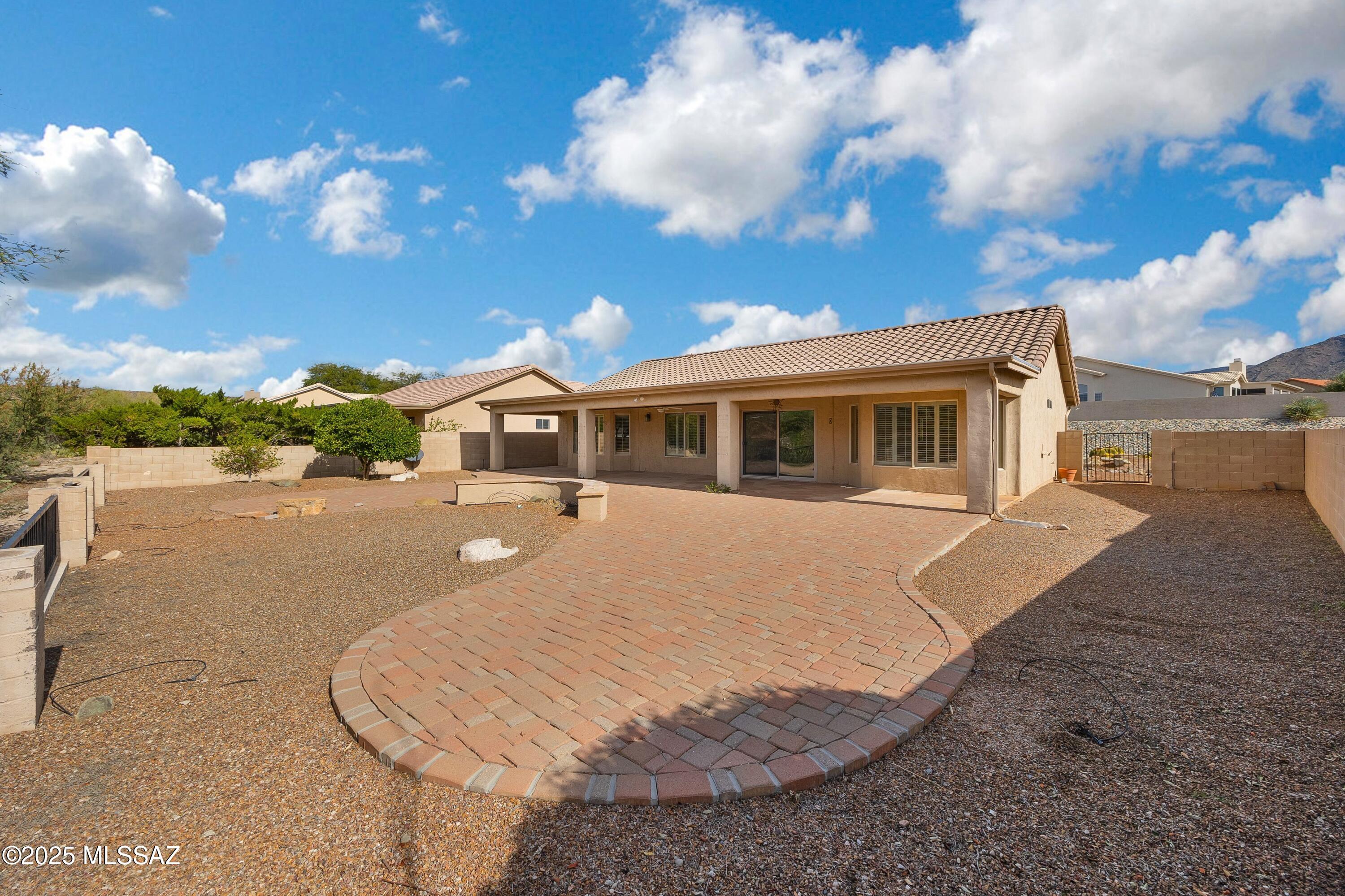 36864 S Rock Crest Drive