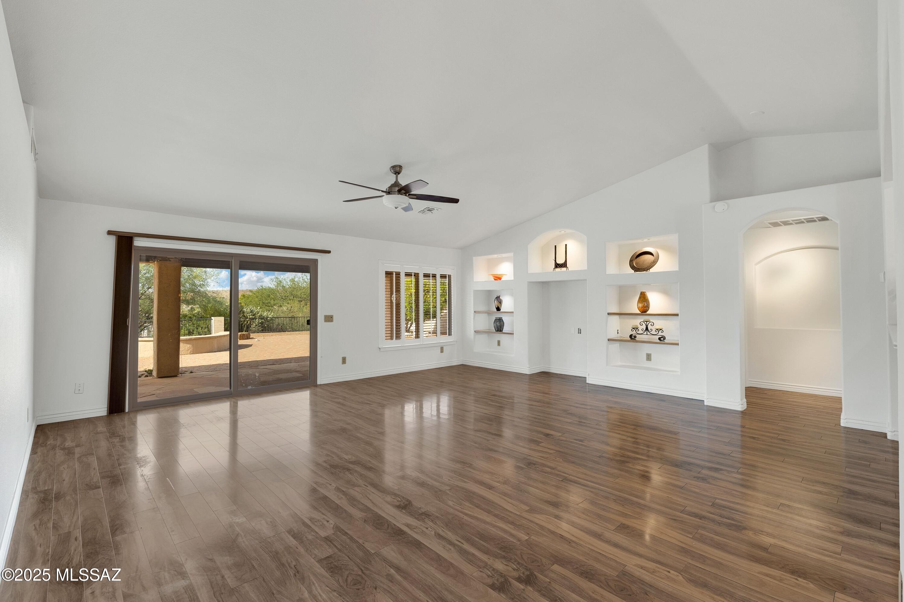 36864 S Rock Crest Drive