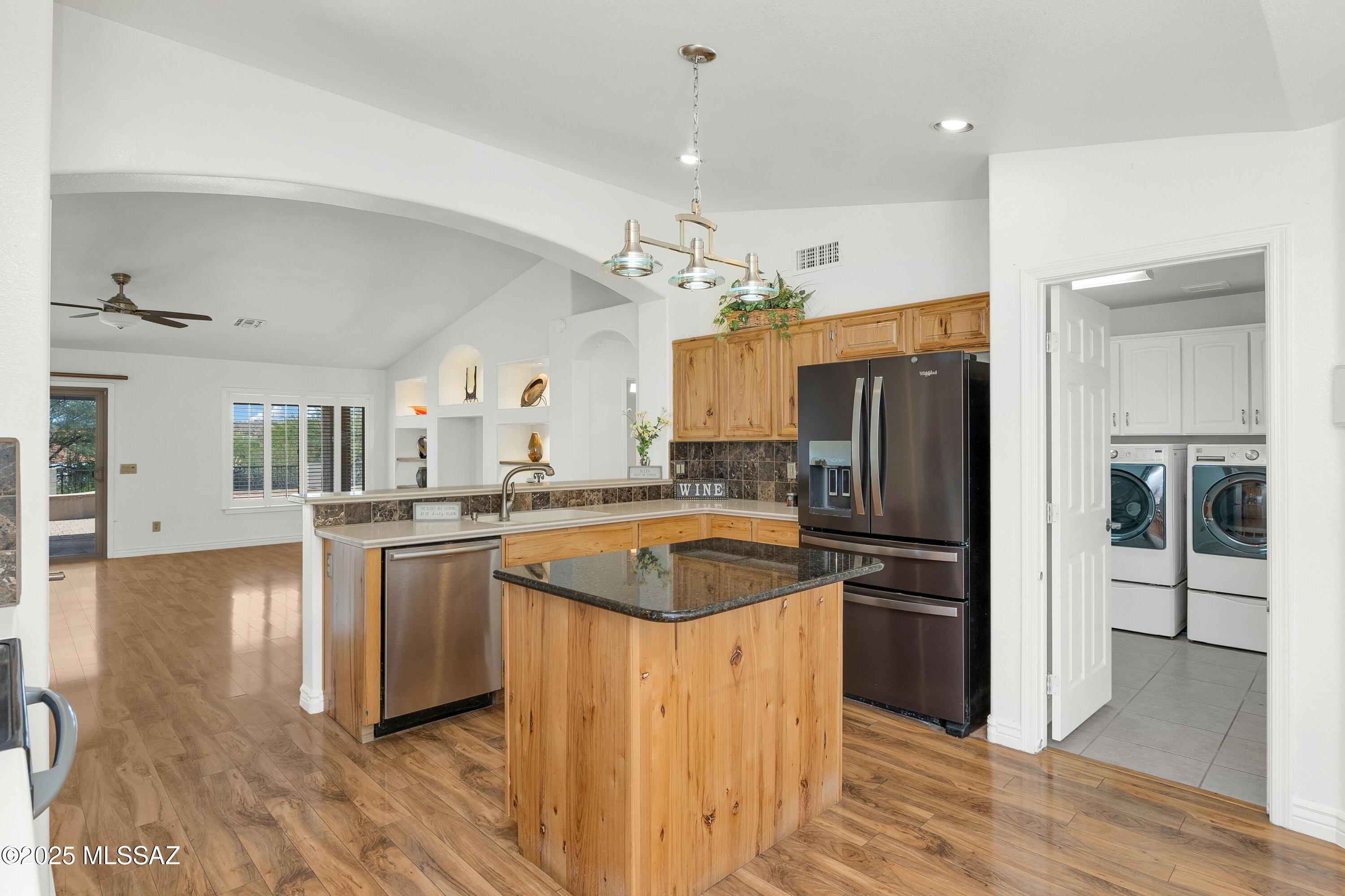 36864 S Rock Crest Drive