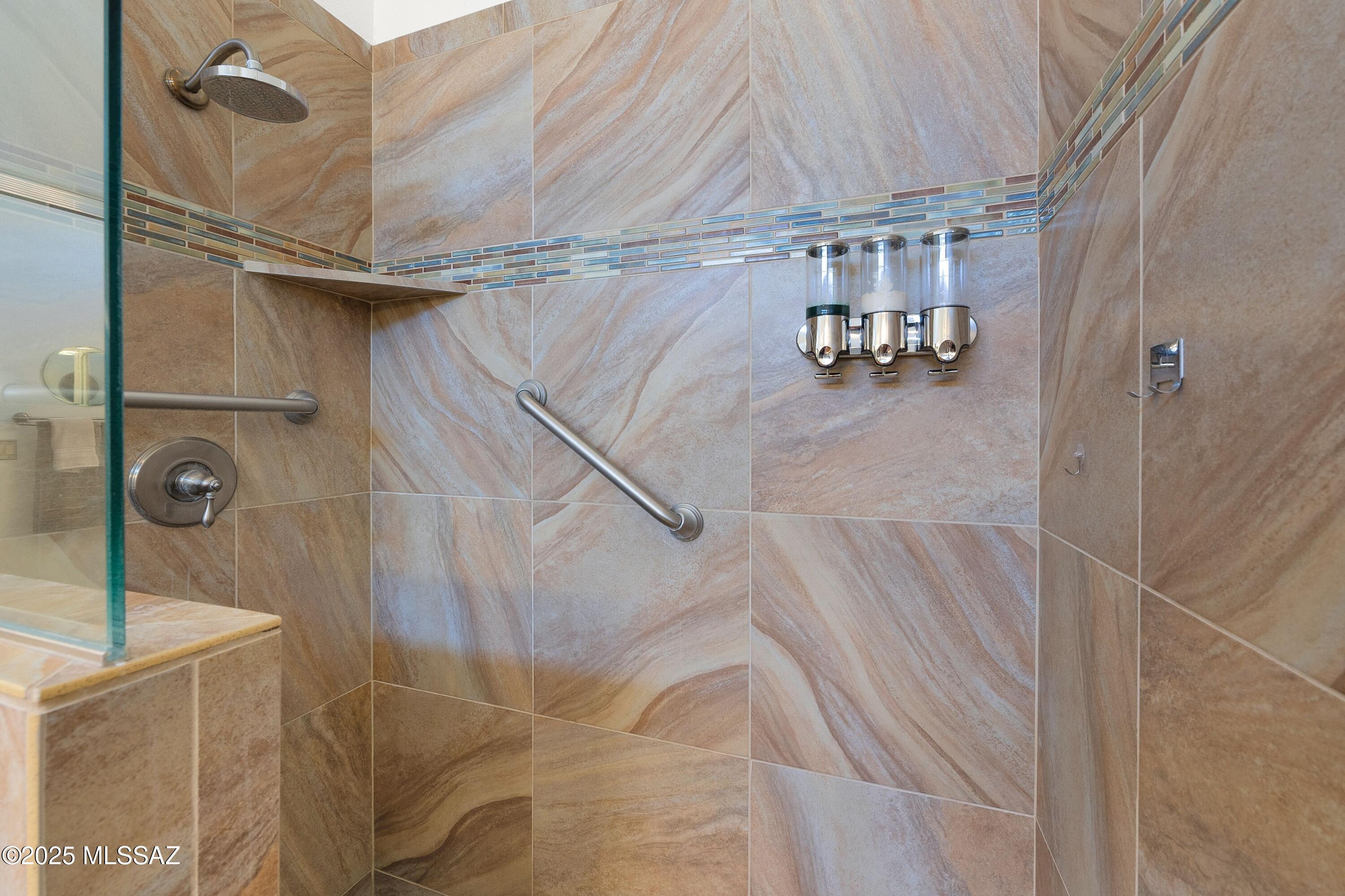 36864 S Rock Crest Drive