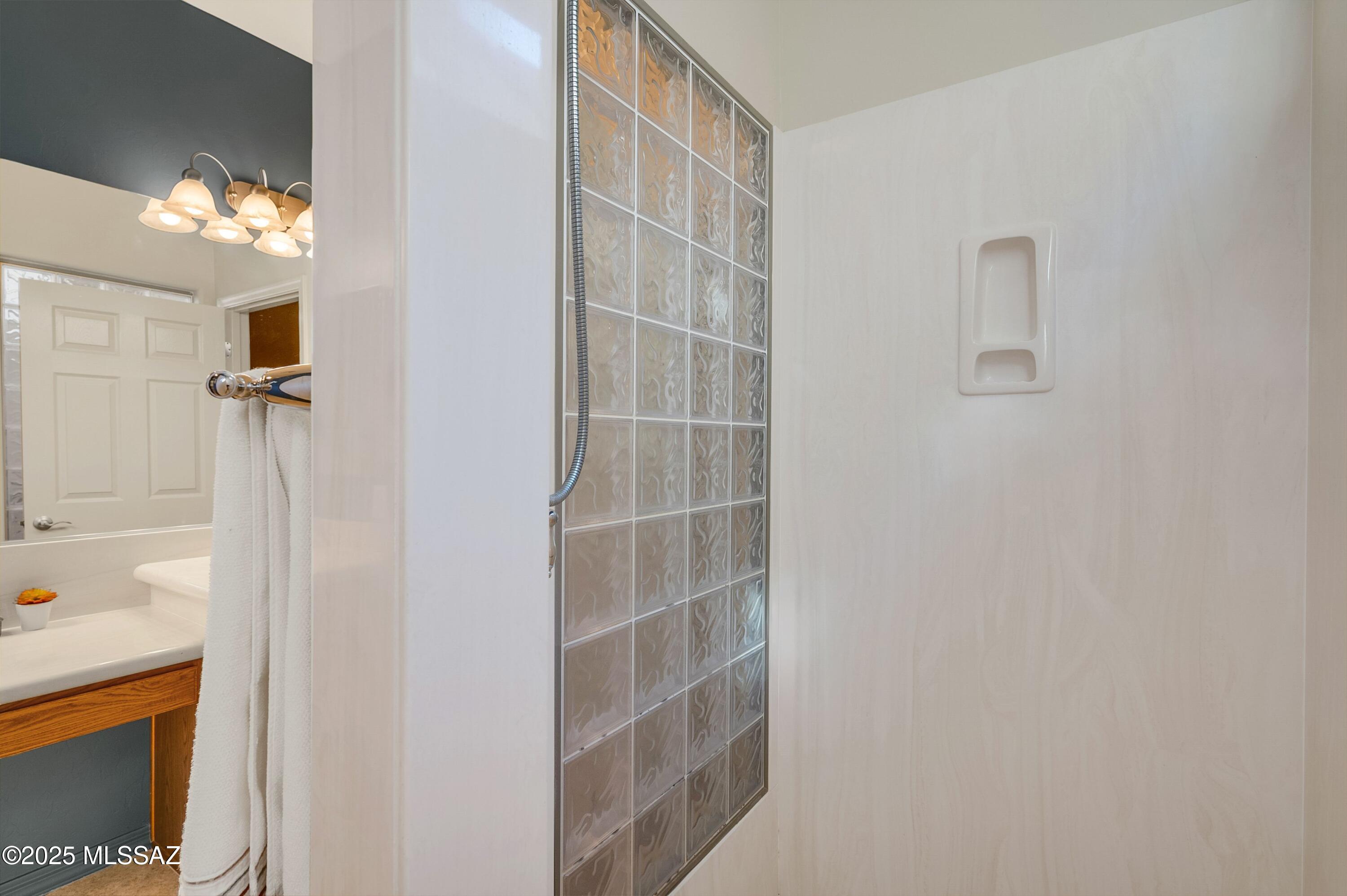 631 W Aspenwood Street