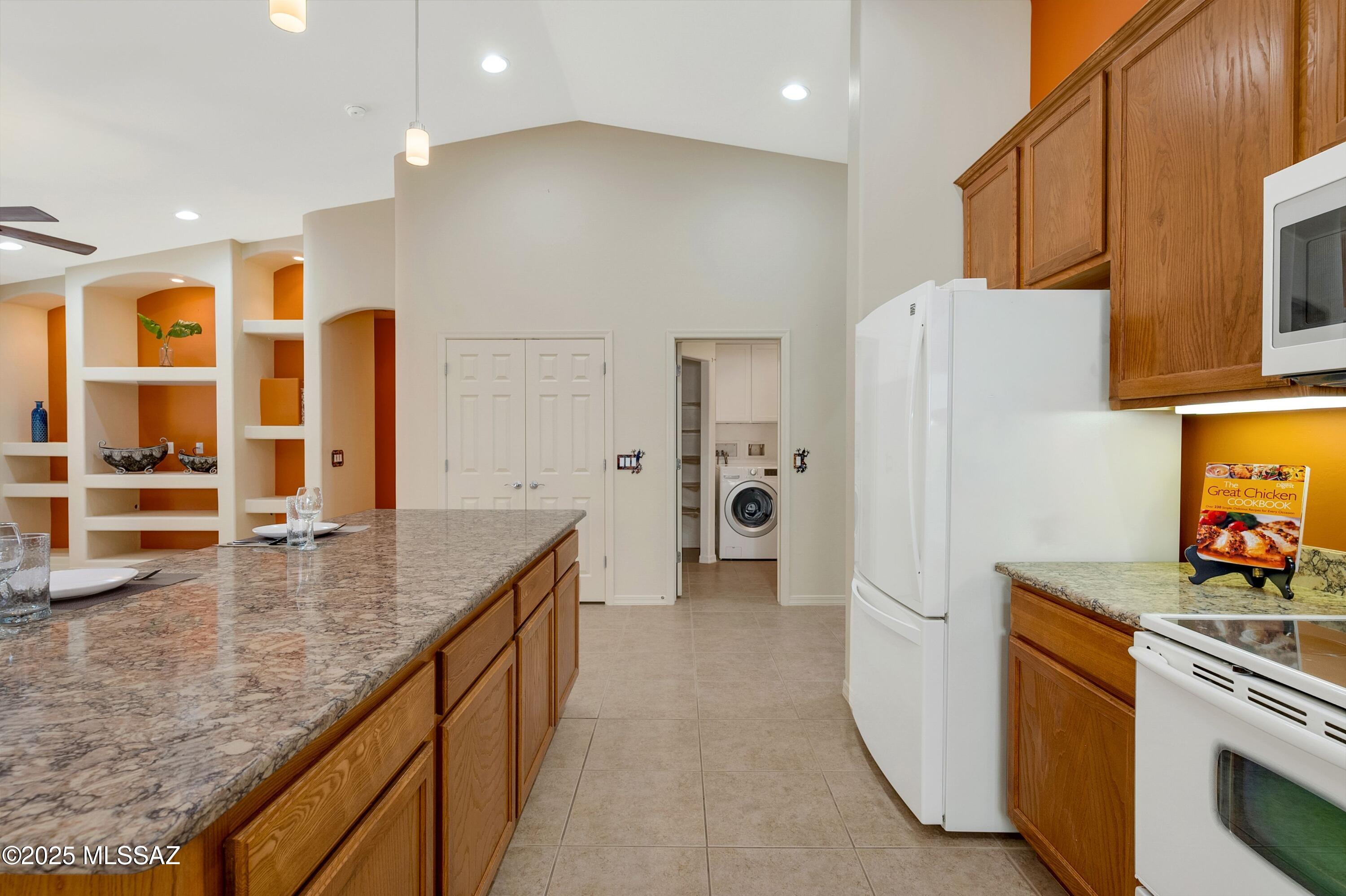 631 W Aspenwood Street