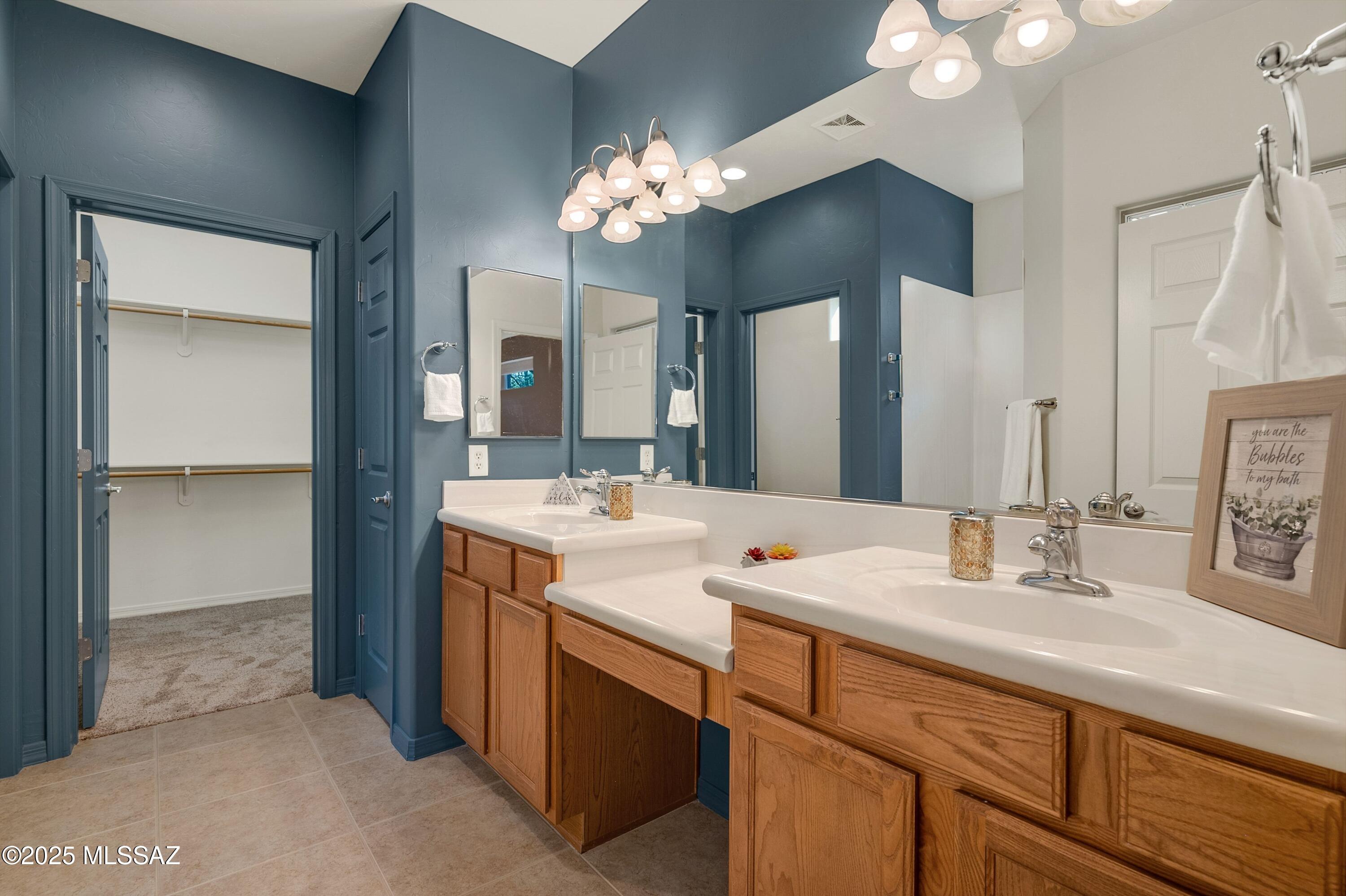 631 W Aspenwood Street