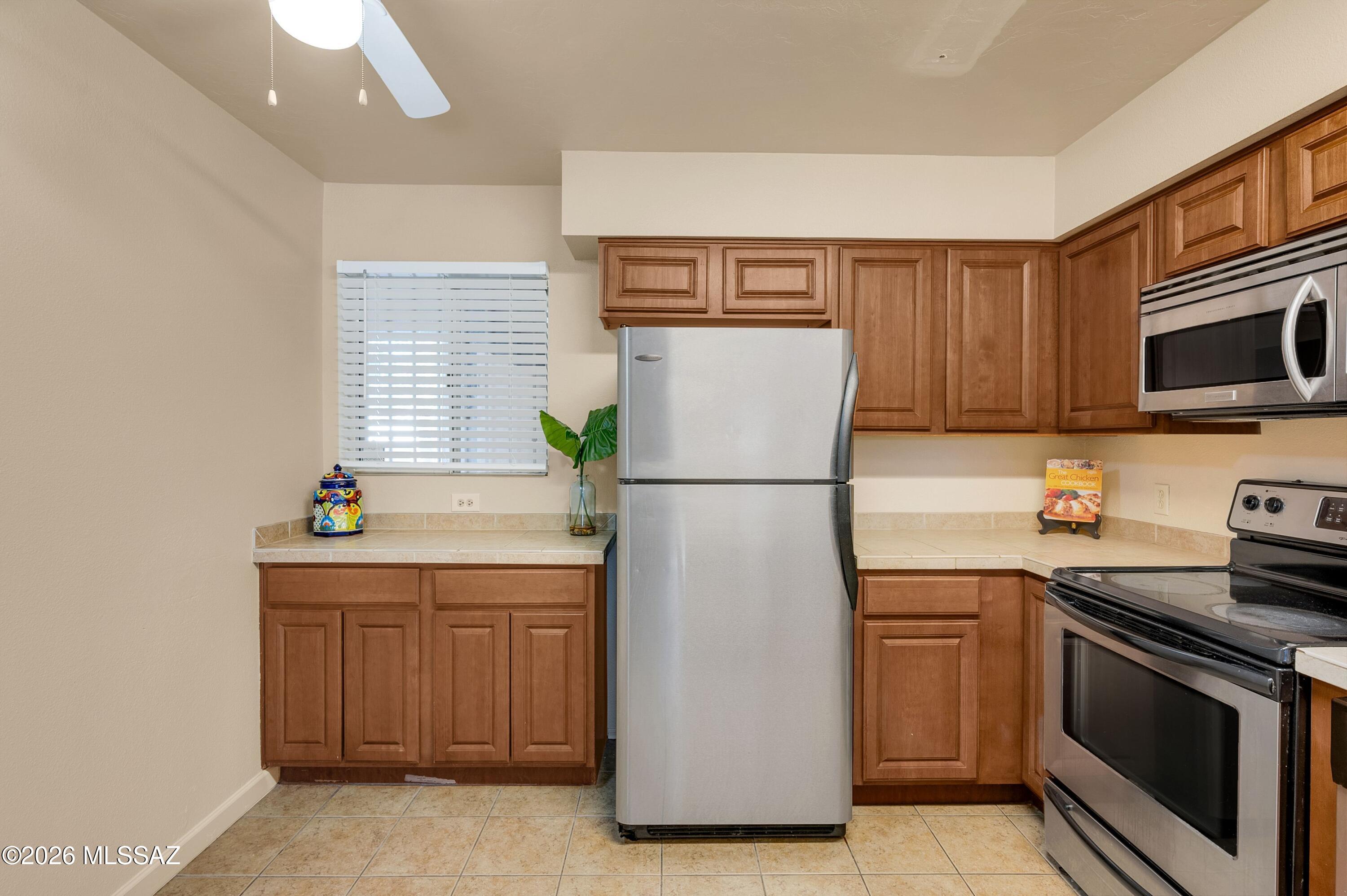 1801 E Blacklidge Drive 108