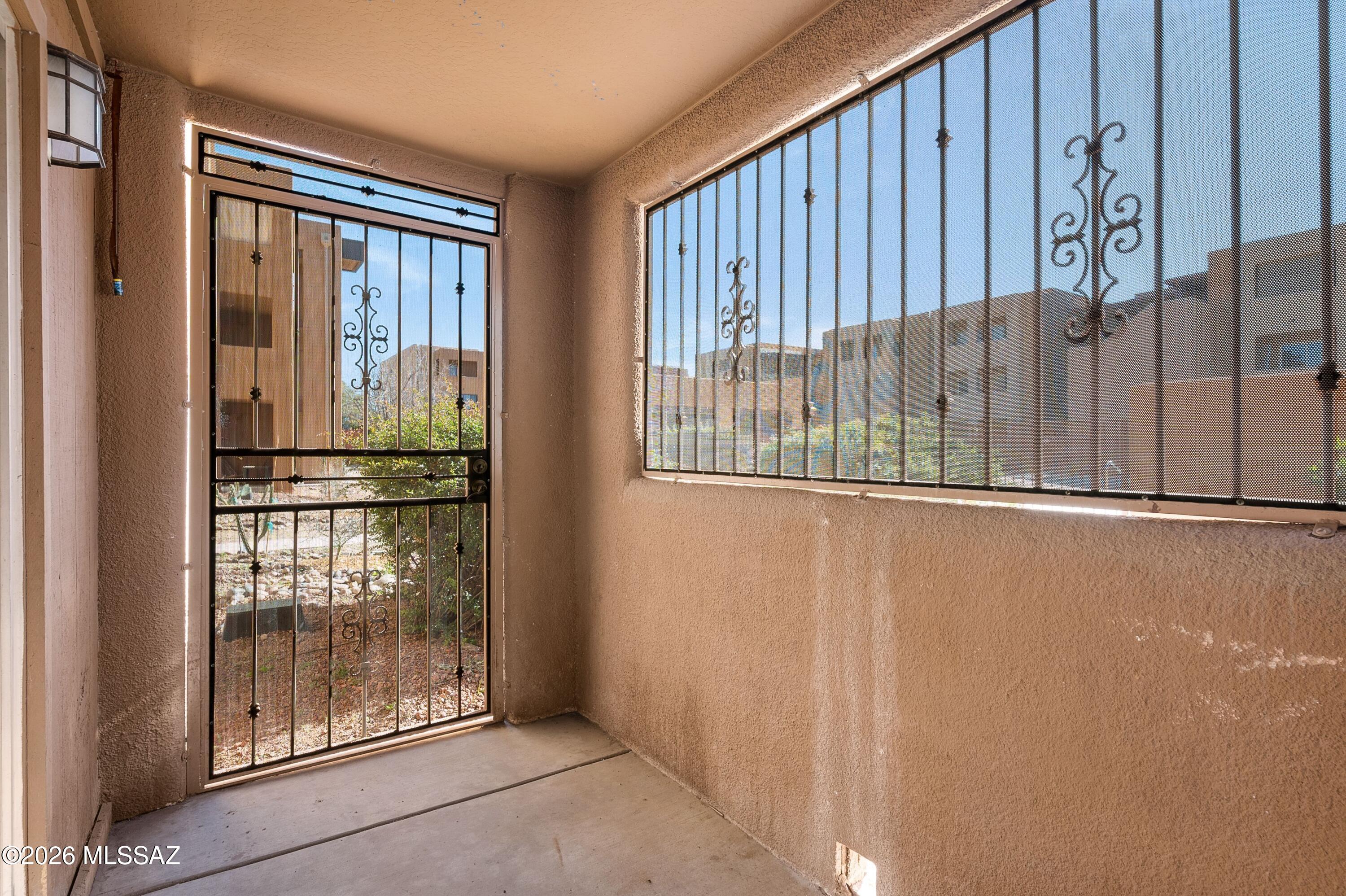 1801 E Blacklidge Drive 108