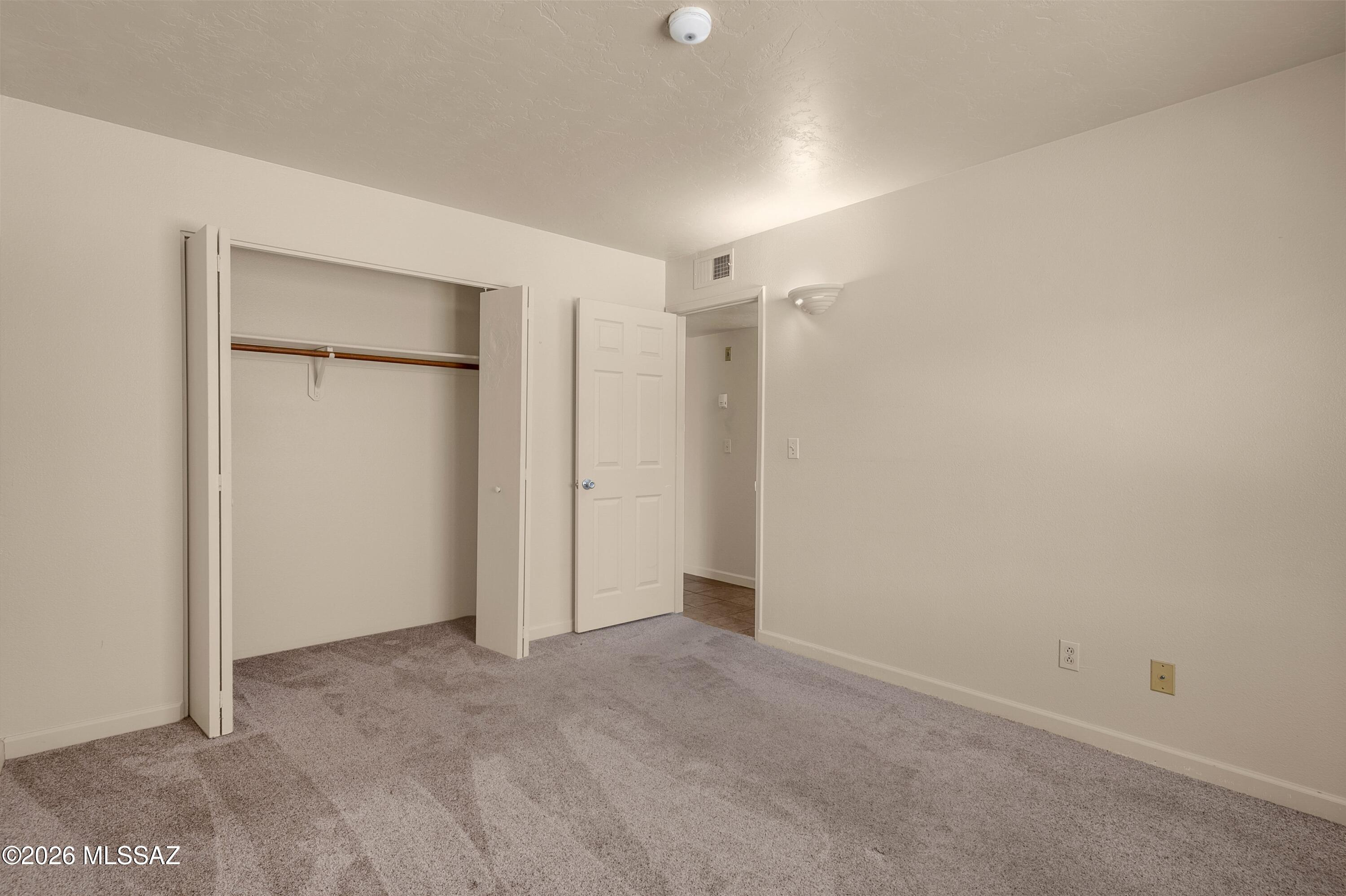 1801 E Blacklidge Drive 108