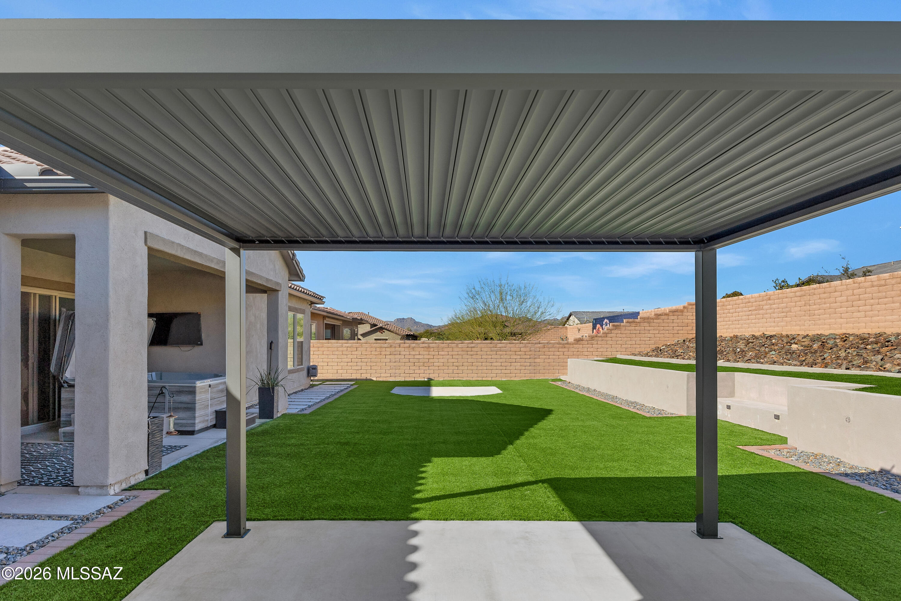 470 W Red Ribbon Lane