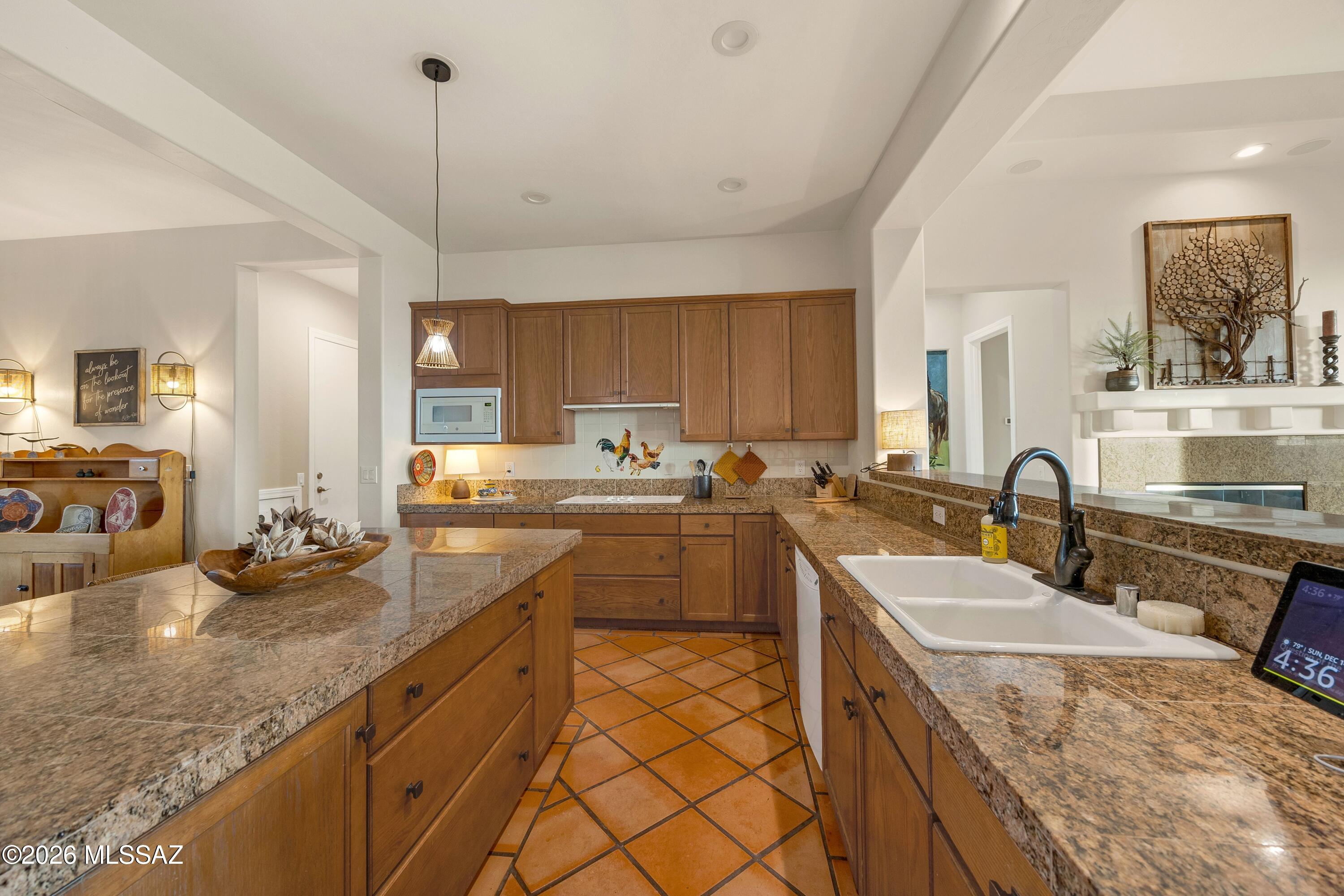 65165 E Catalina Hills