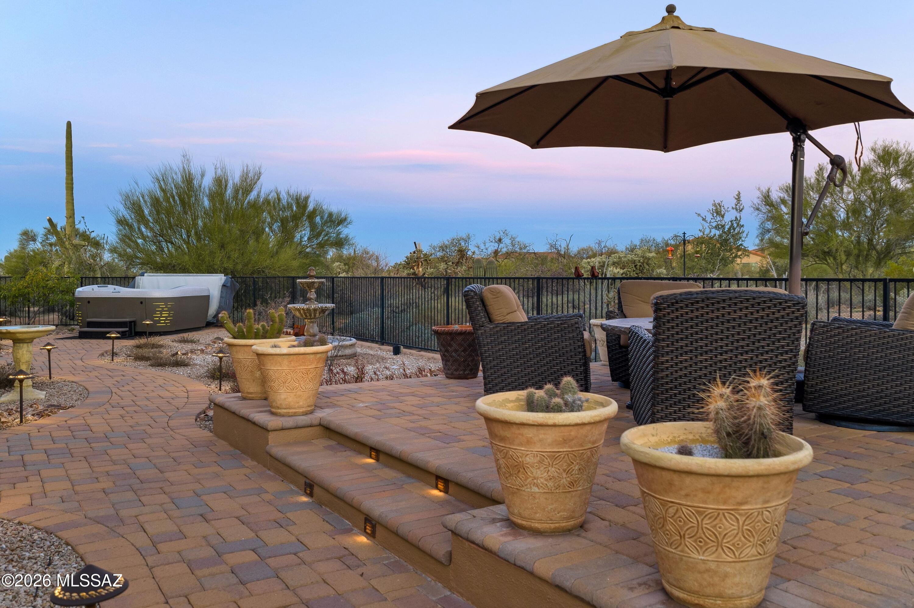 12505 N Faraway Wash Trail