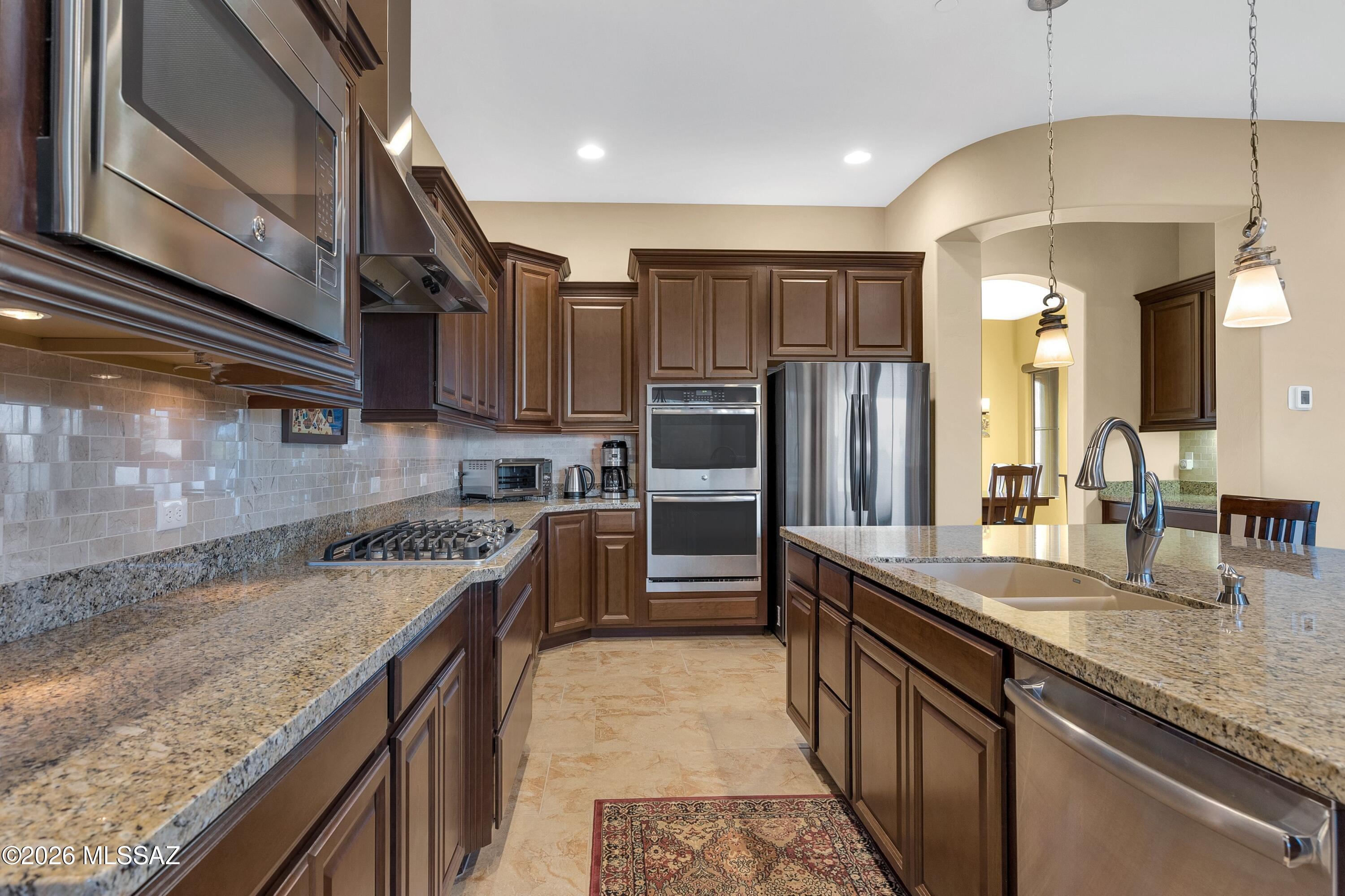 12505 N Faraway Wash Trail