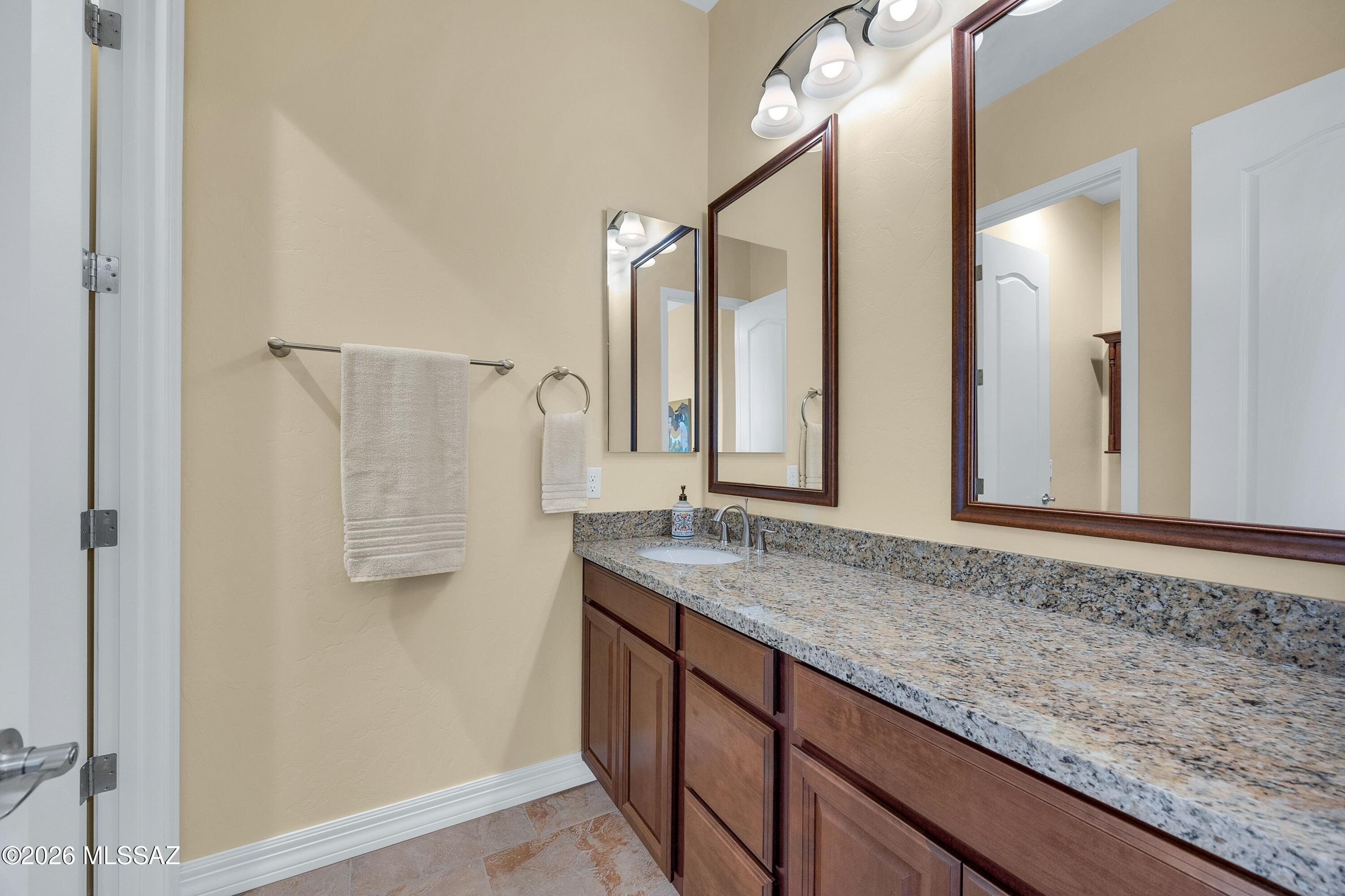 12505 N Faraway Wash Trail