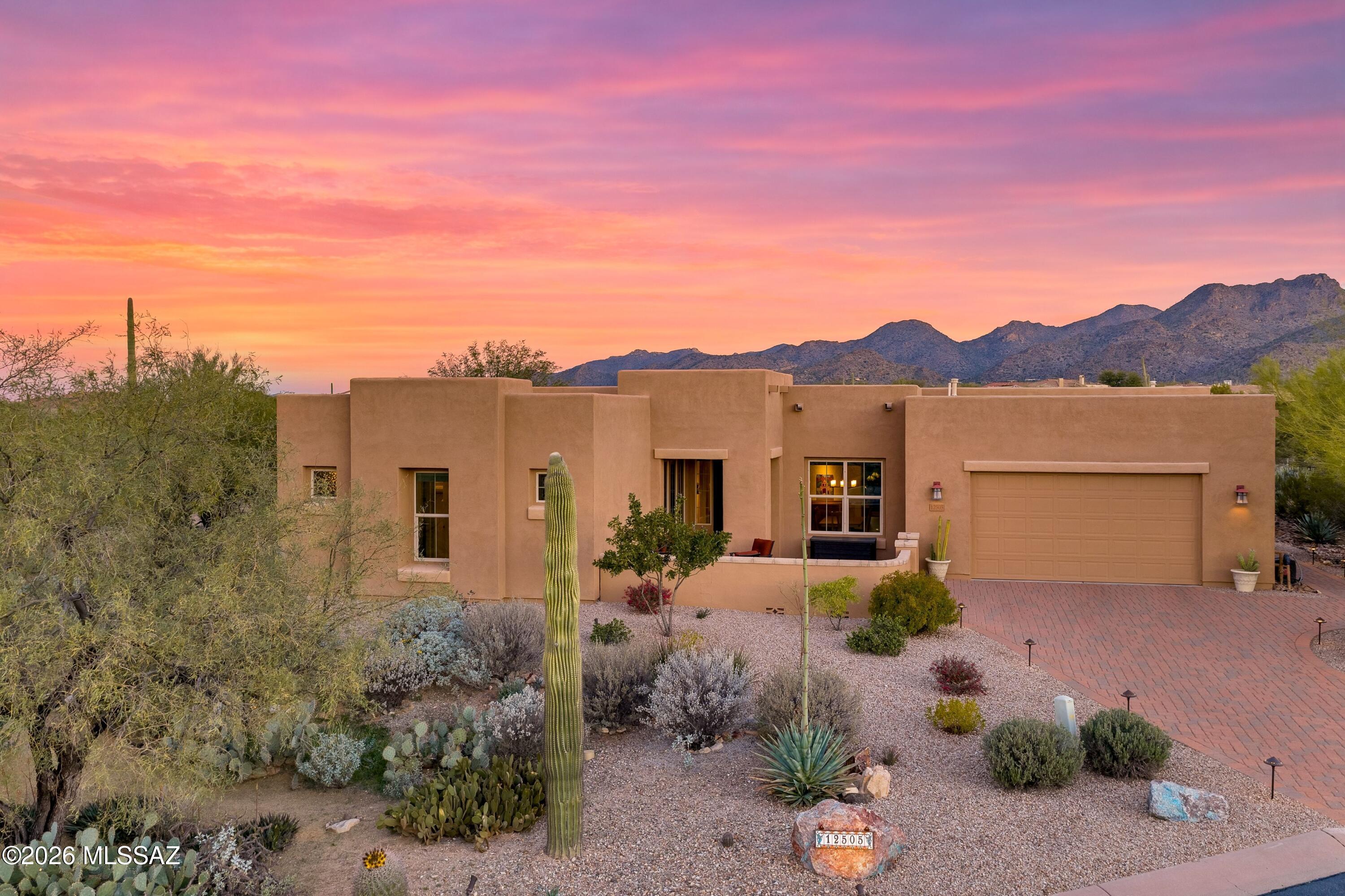 12505 N Faraway Wash Trail