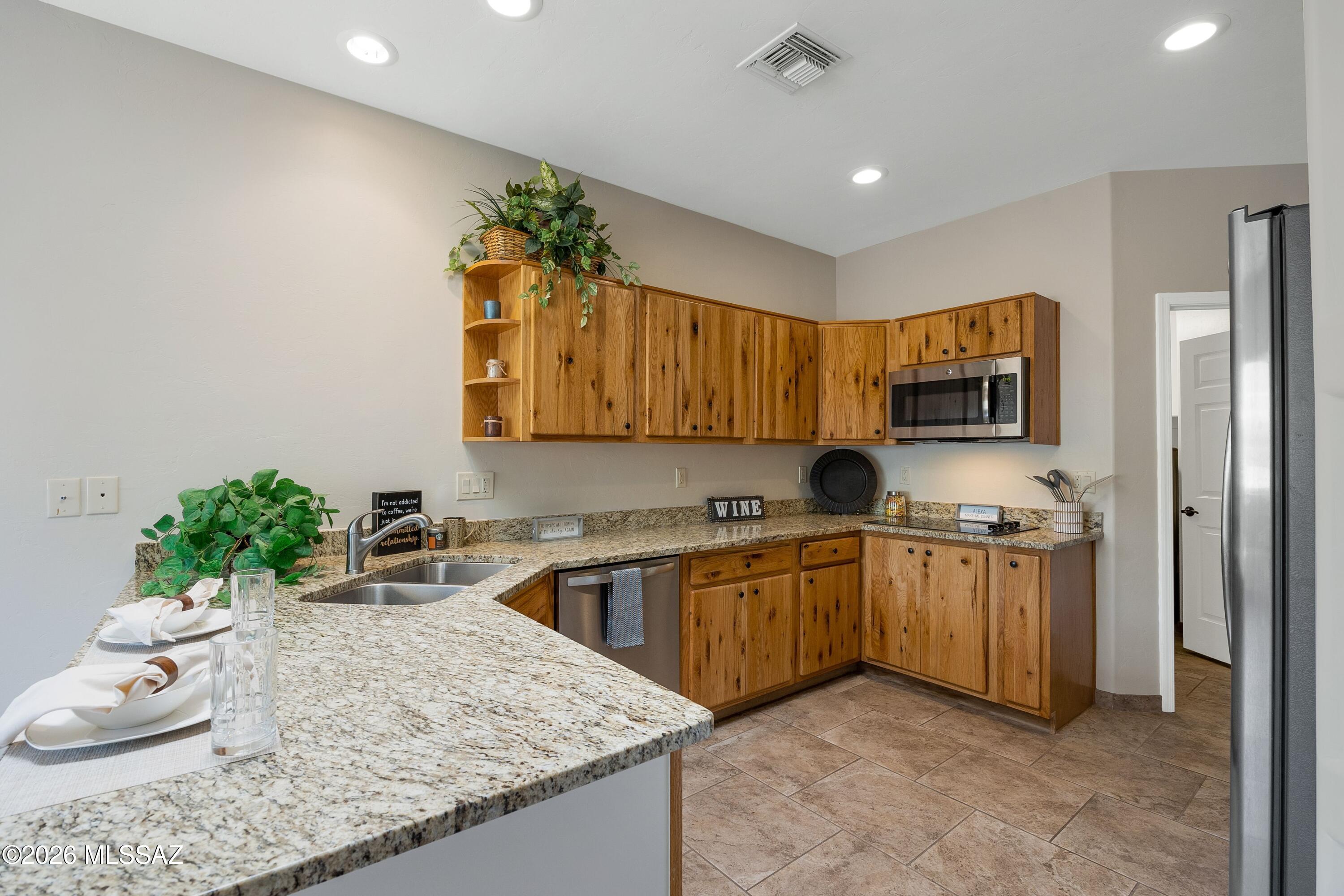 10604 N Laughing Coyote Way