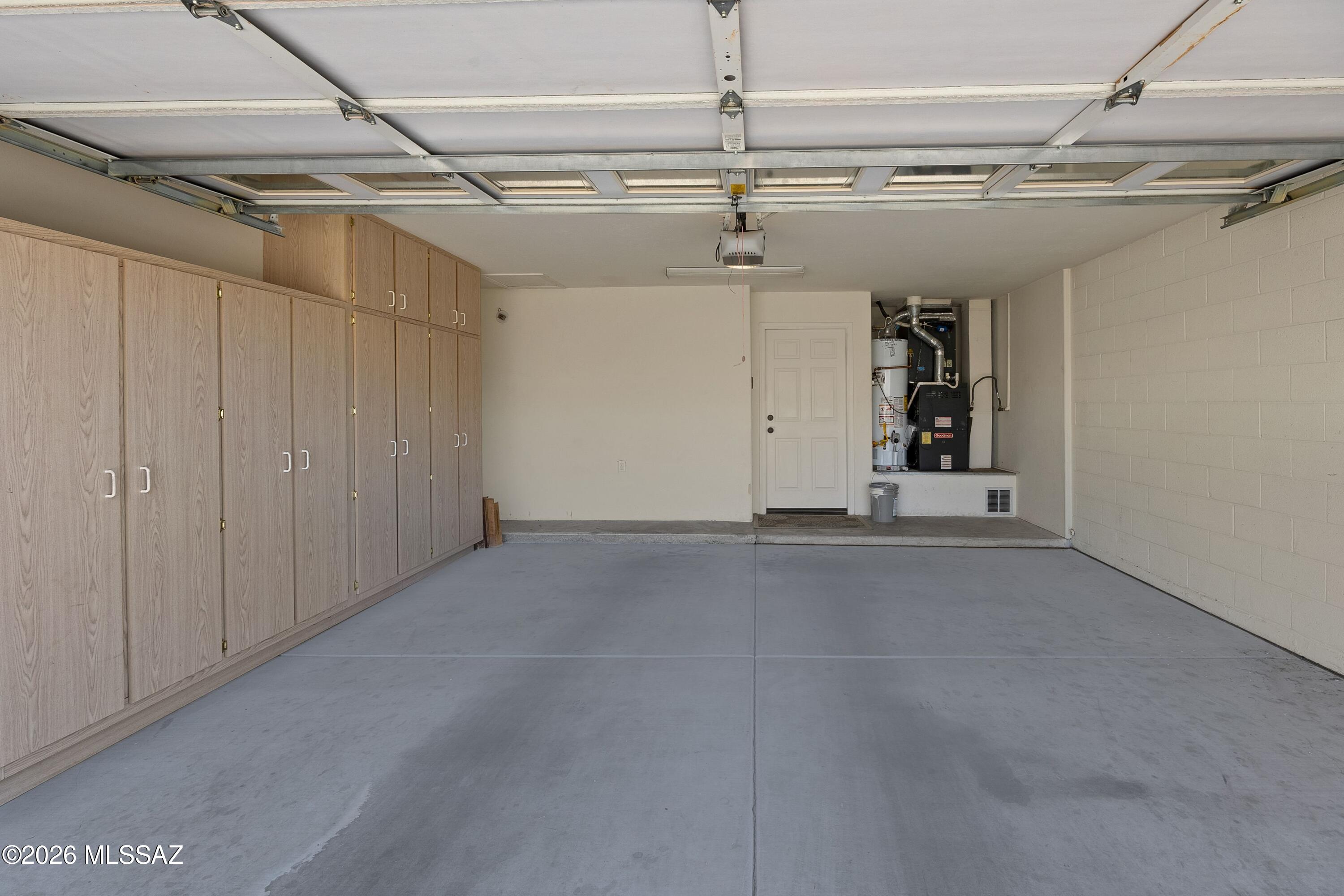 10604 N Laughing Coyote Way