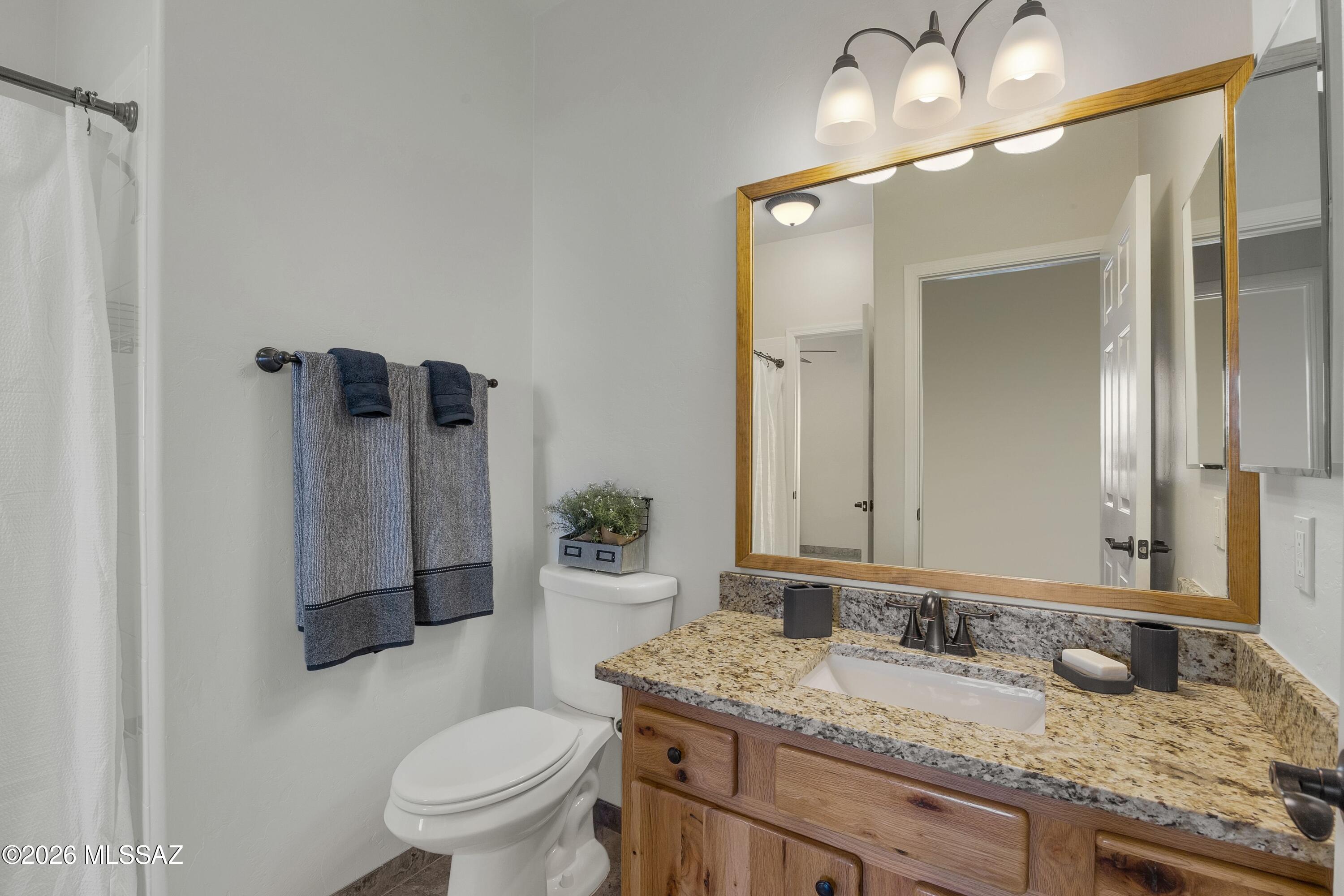 10604 N Laughing Coyote Way