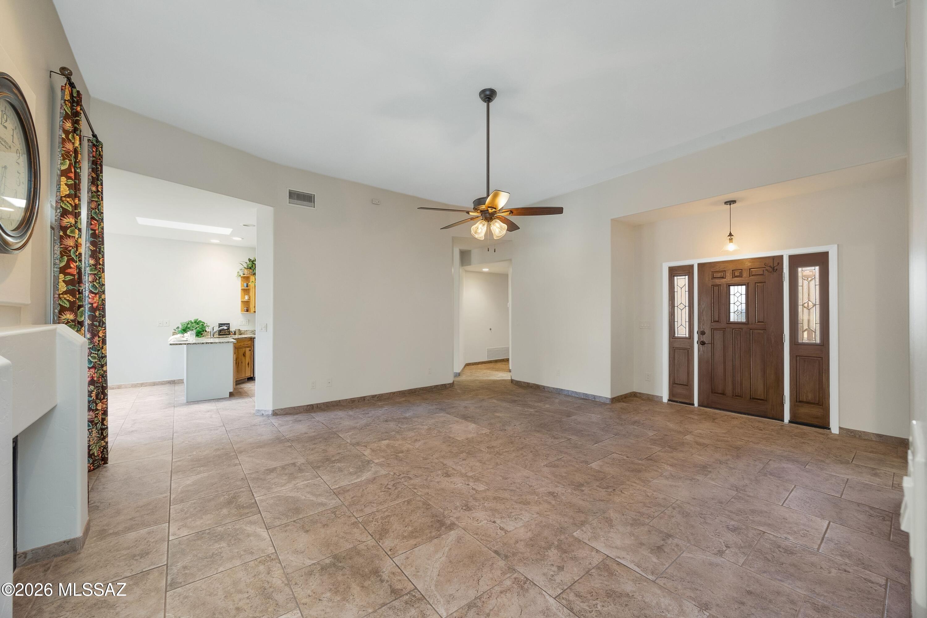 10604 N Laughing Coyote Way