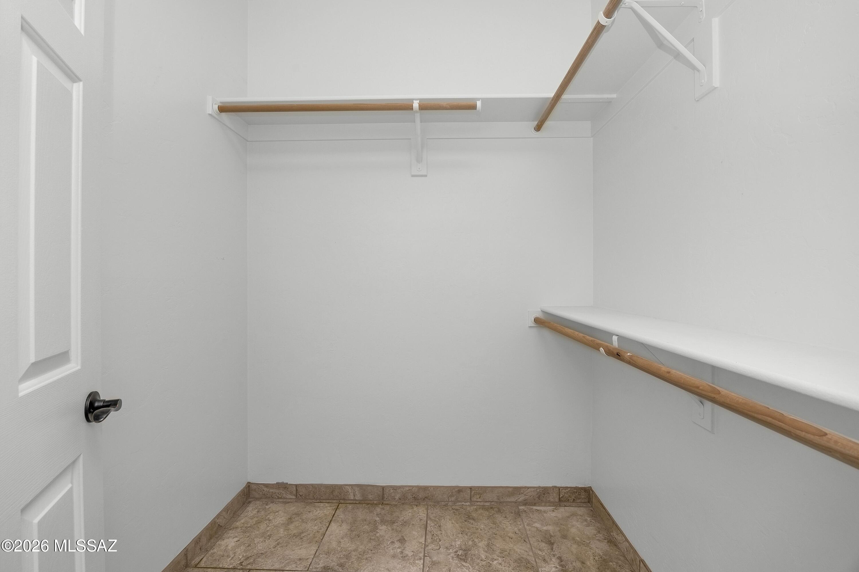 10604 N Laughing Coyote Way