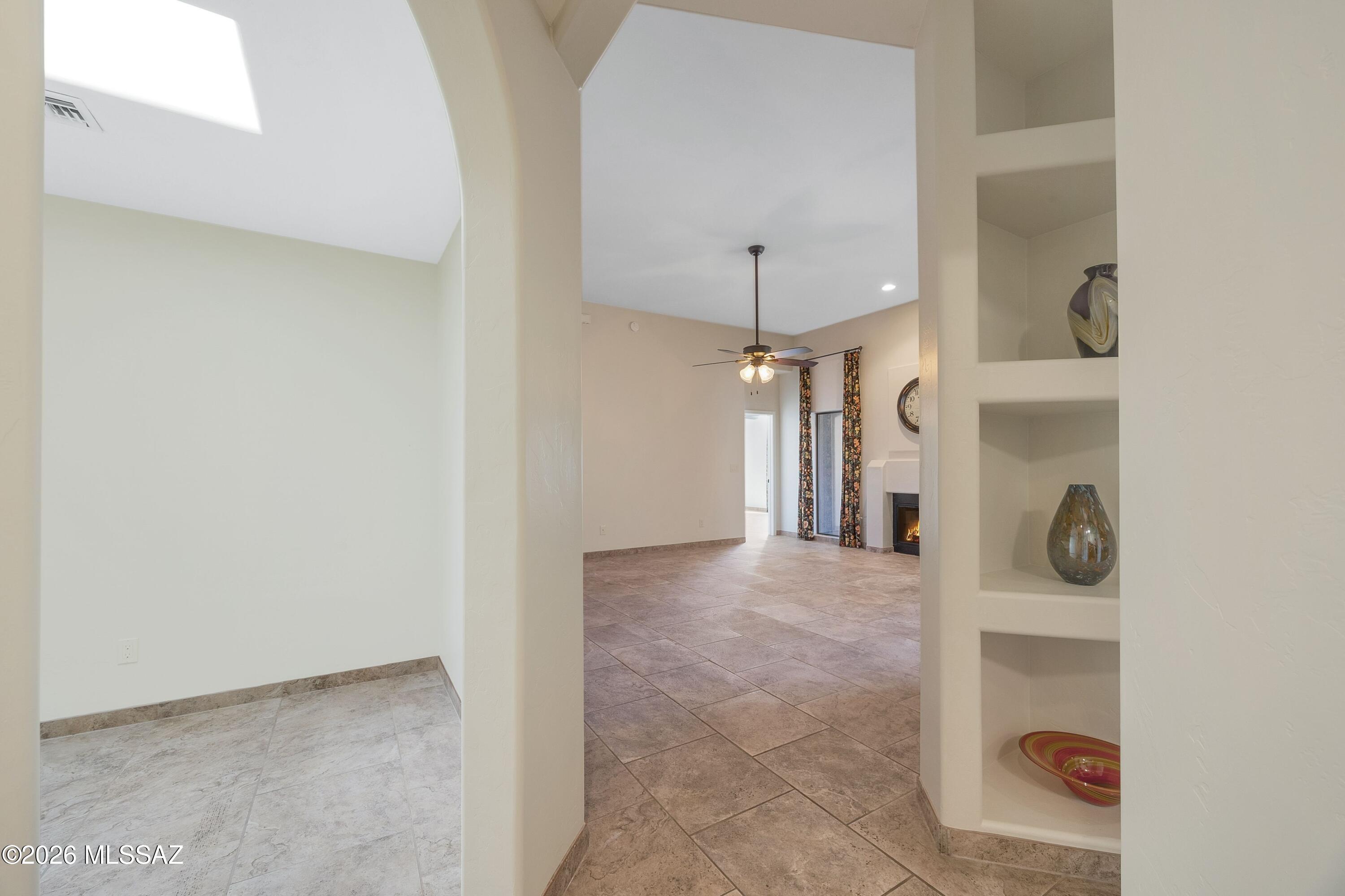 10604 N Laughing Coyote Way