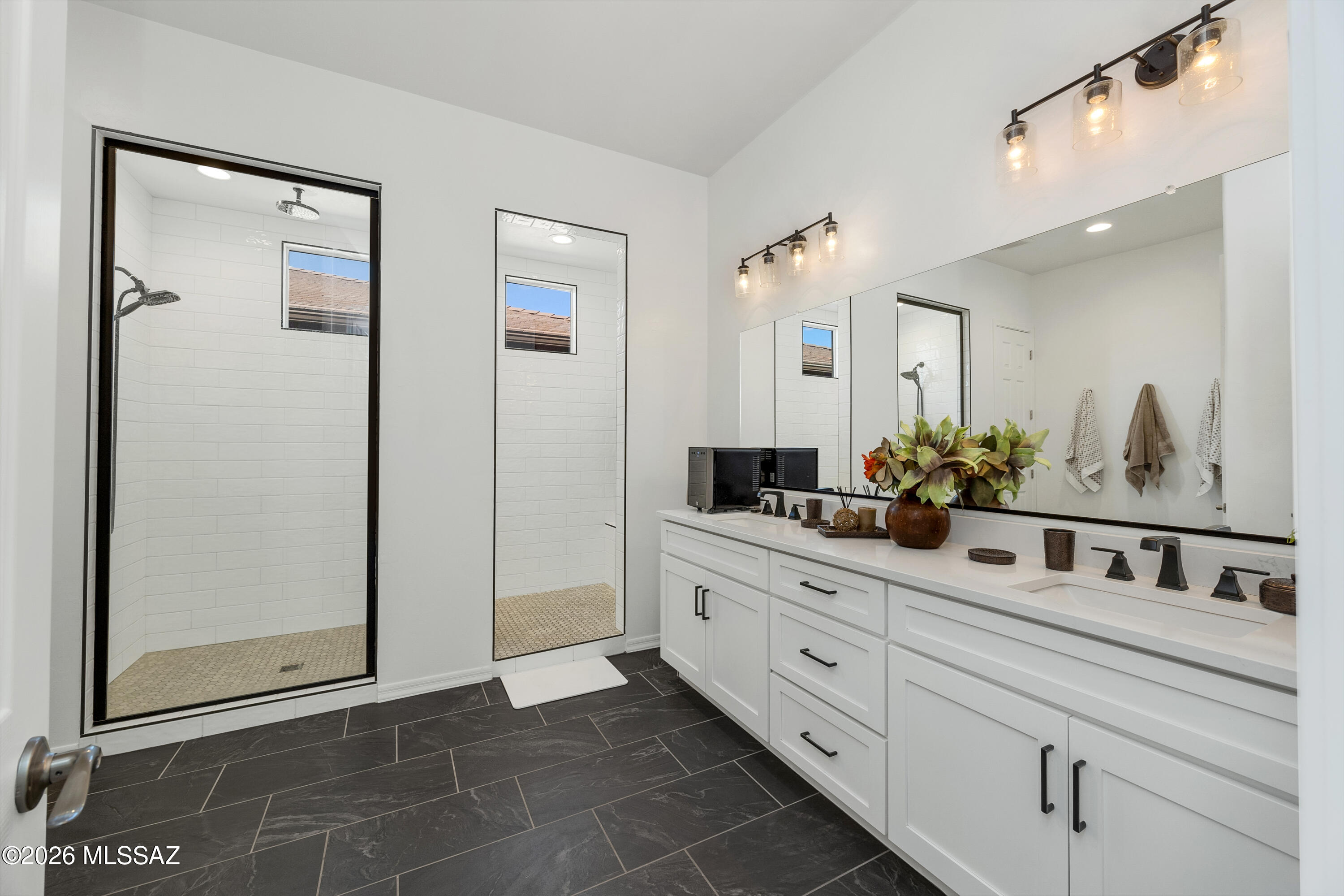 470 W Red Ribbon Lane