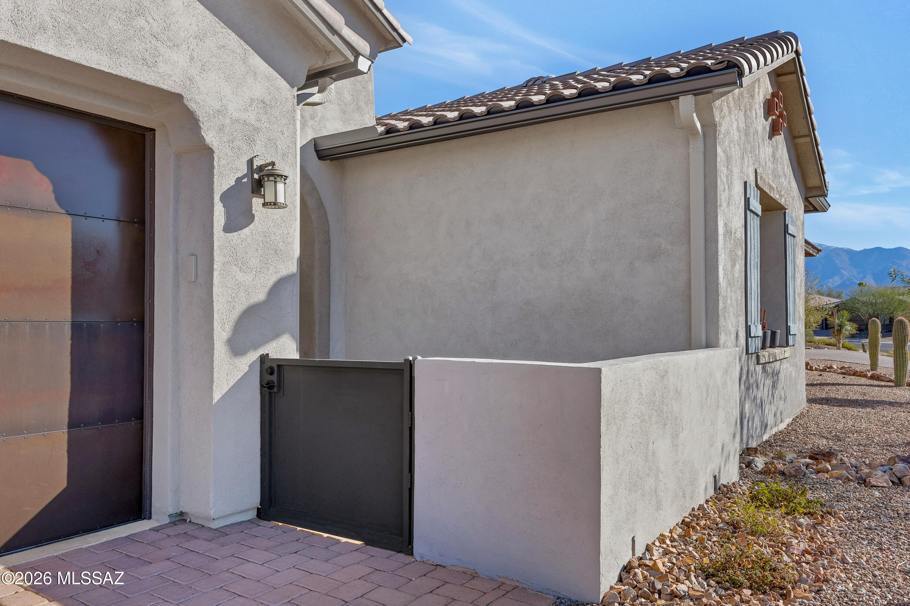 470 W Red Ribbon Lane