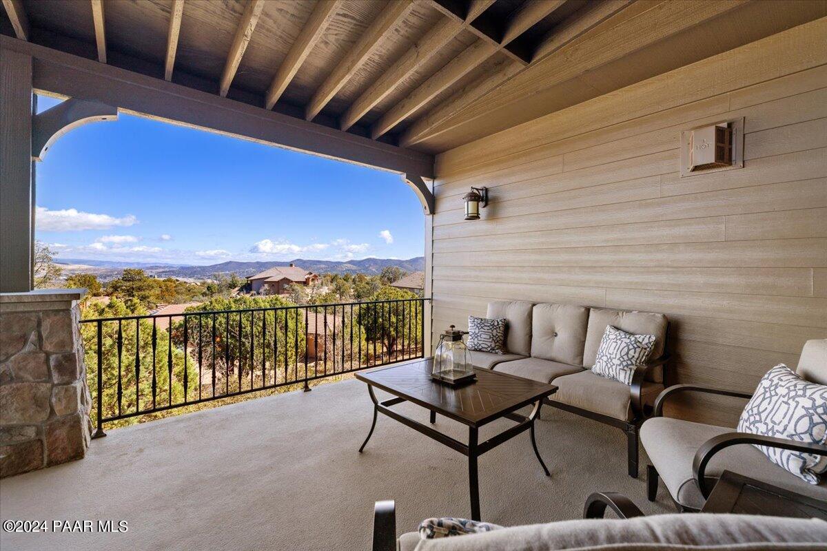 948 Winding Spruce Way