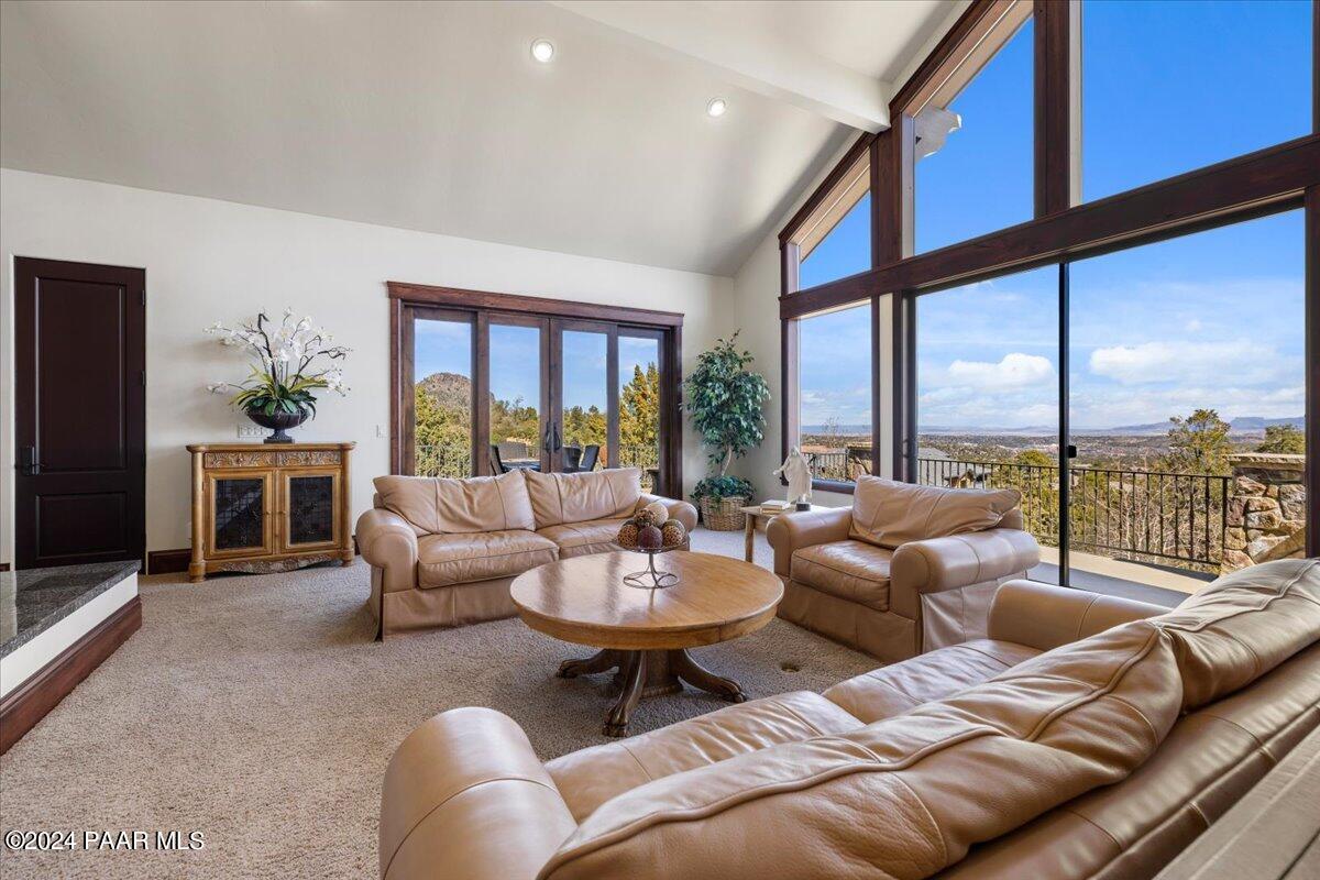 948 Winding Spruce Way