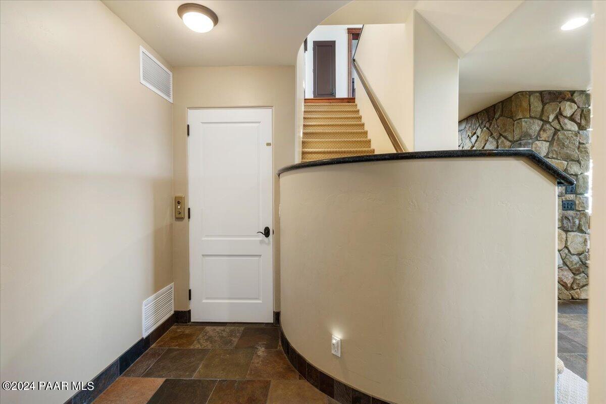 948 Winding Spruce Way