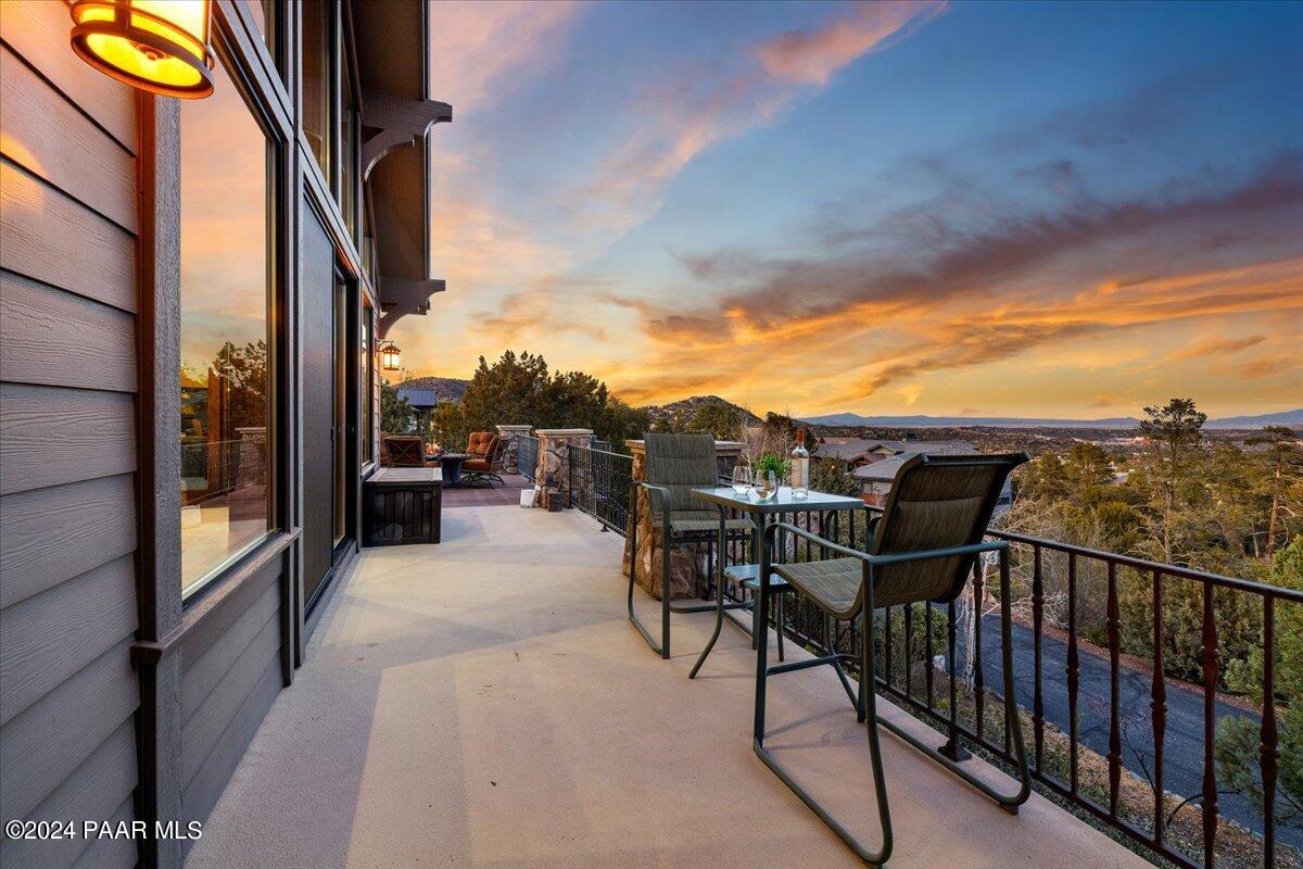 948 Winding Spruce Way