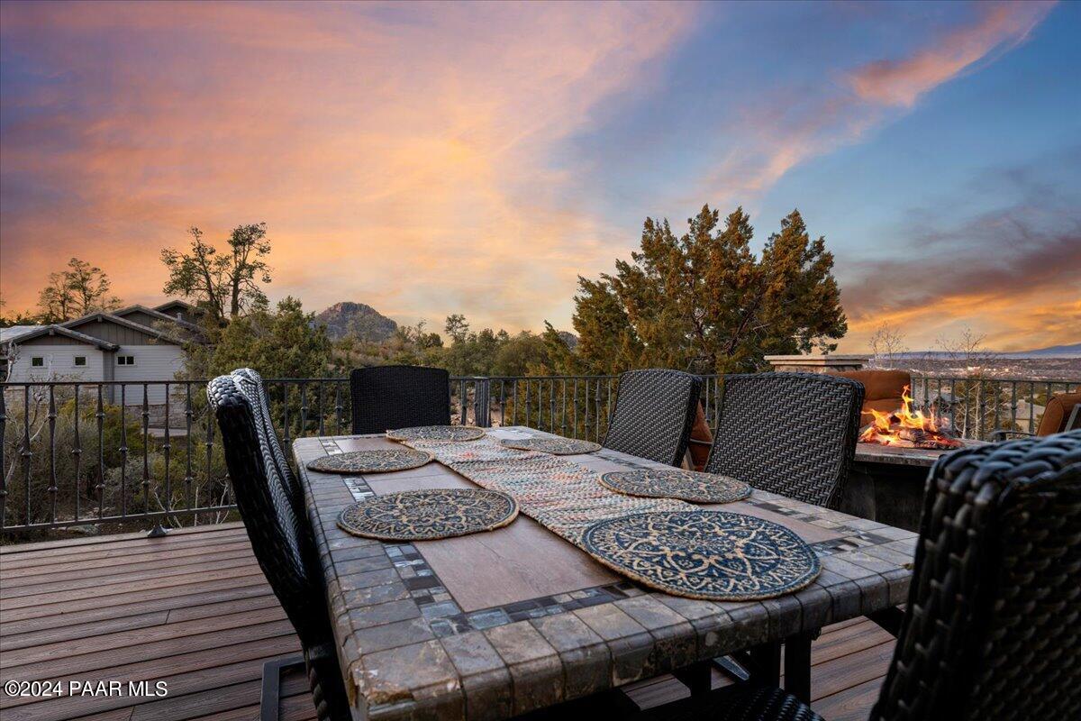 948 Winding Spruce Way