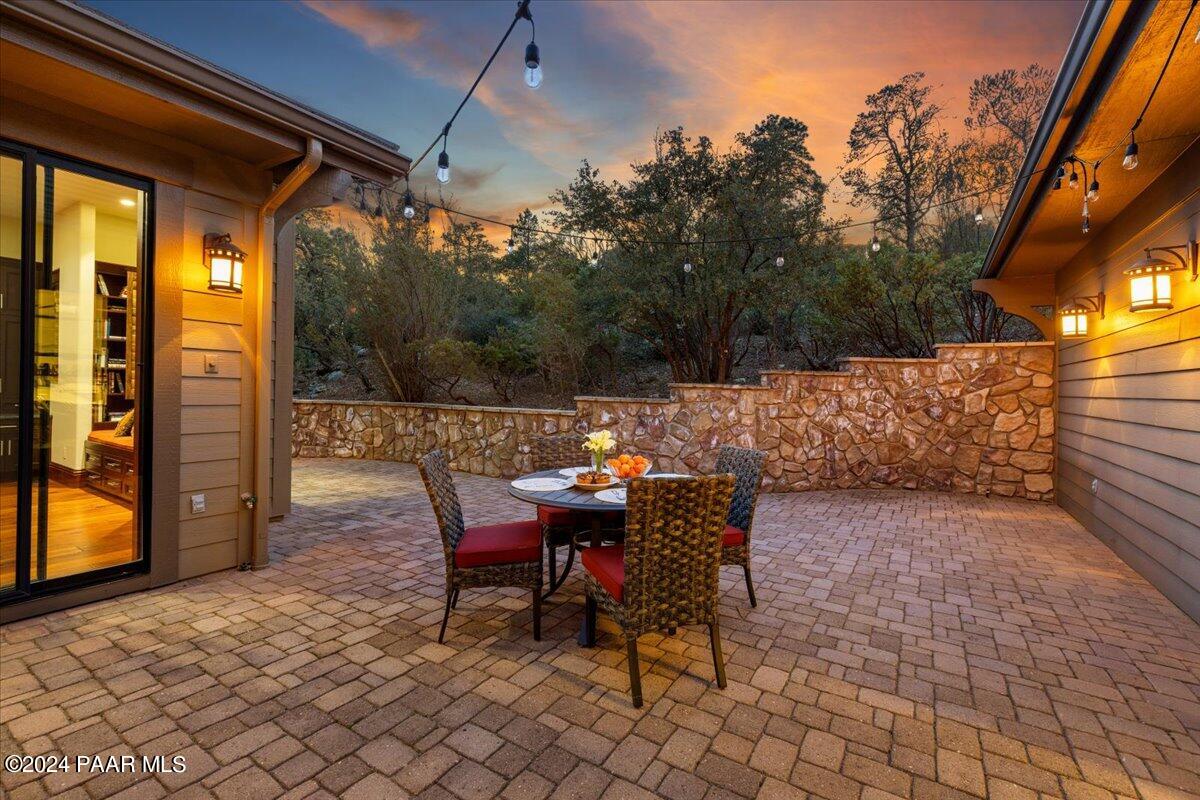 948 Winding Spruce Way