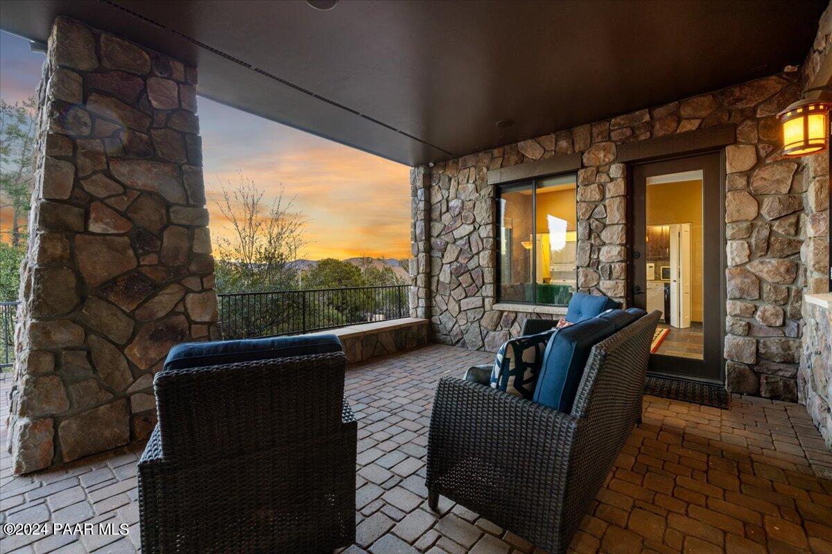 948 Winding Spruce Way